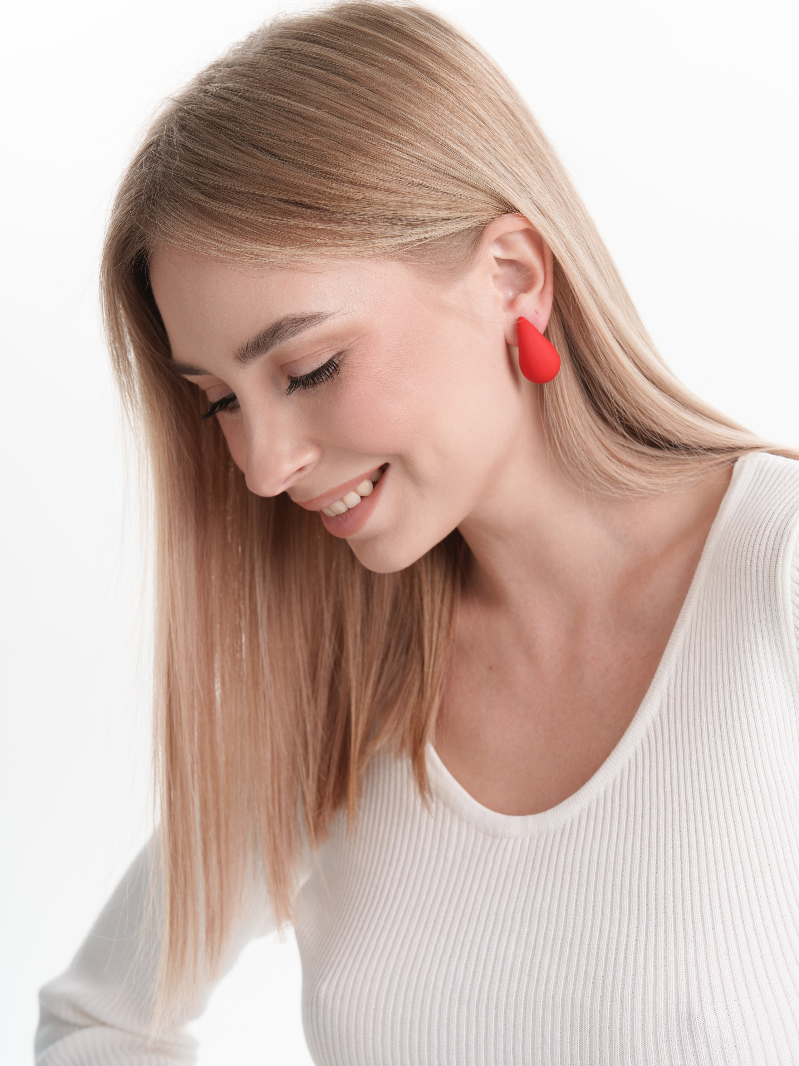 Съемка сережек для WB и OZON. Портретный и Контент фотограф Григорий Семенов (Grifon) в Ижевске