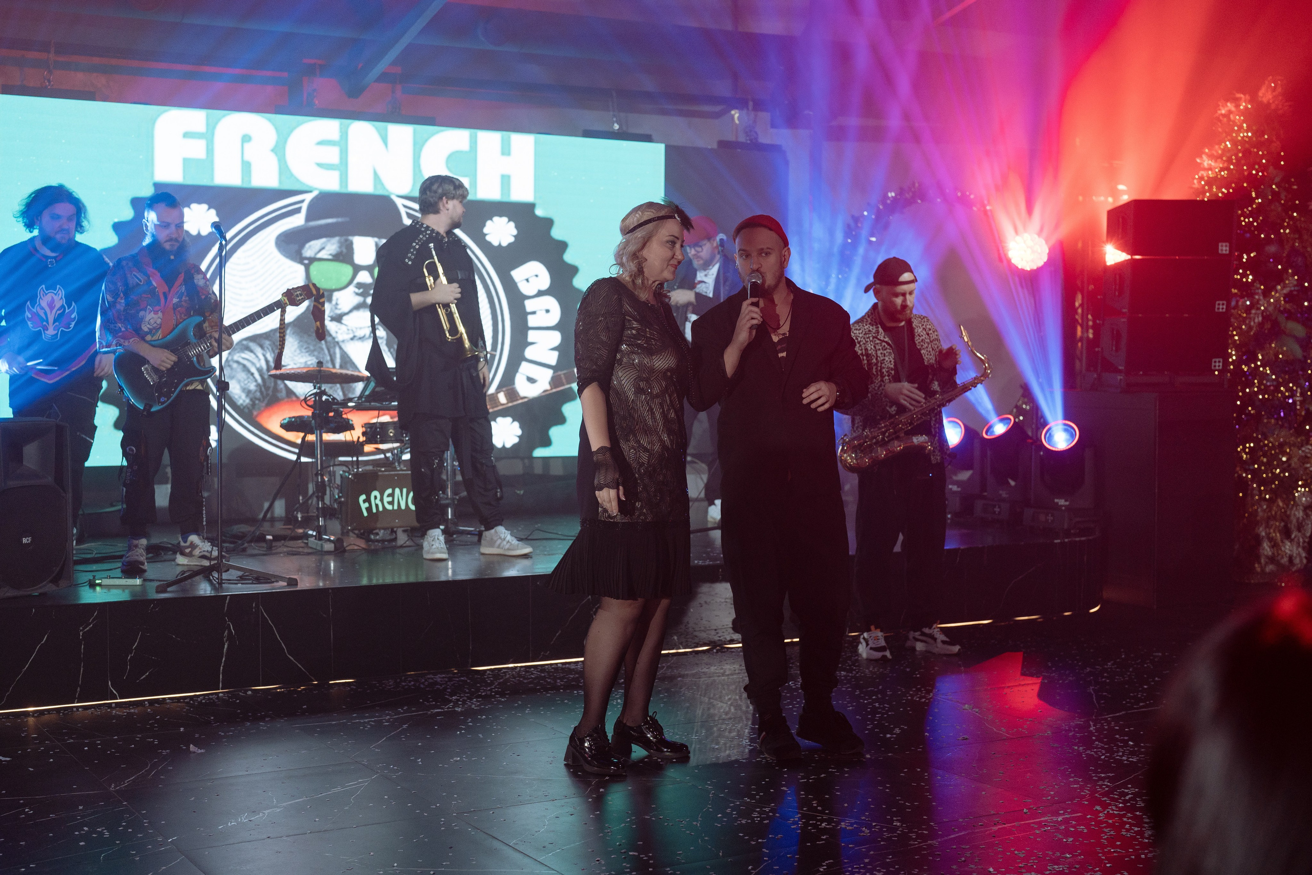 Альбион Тур