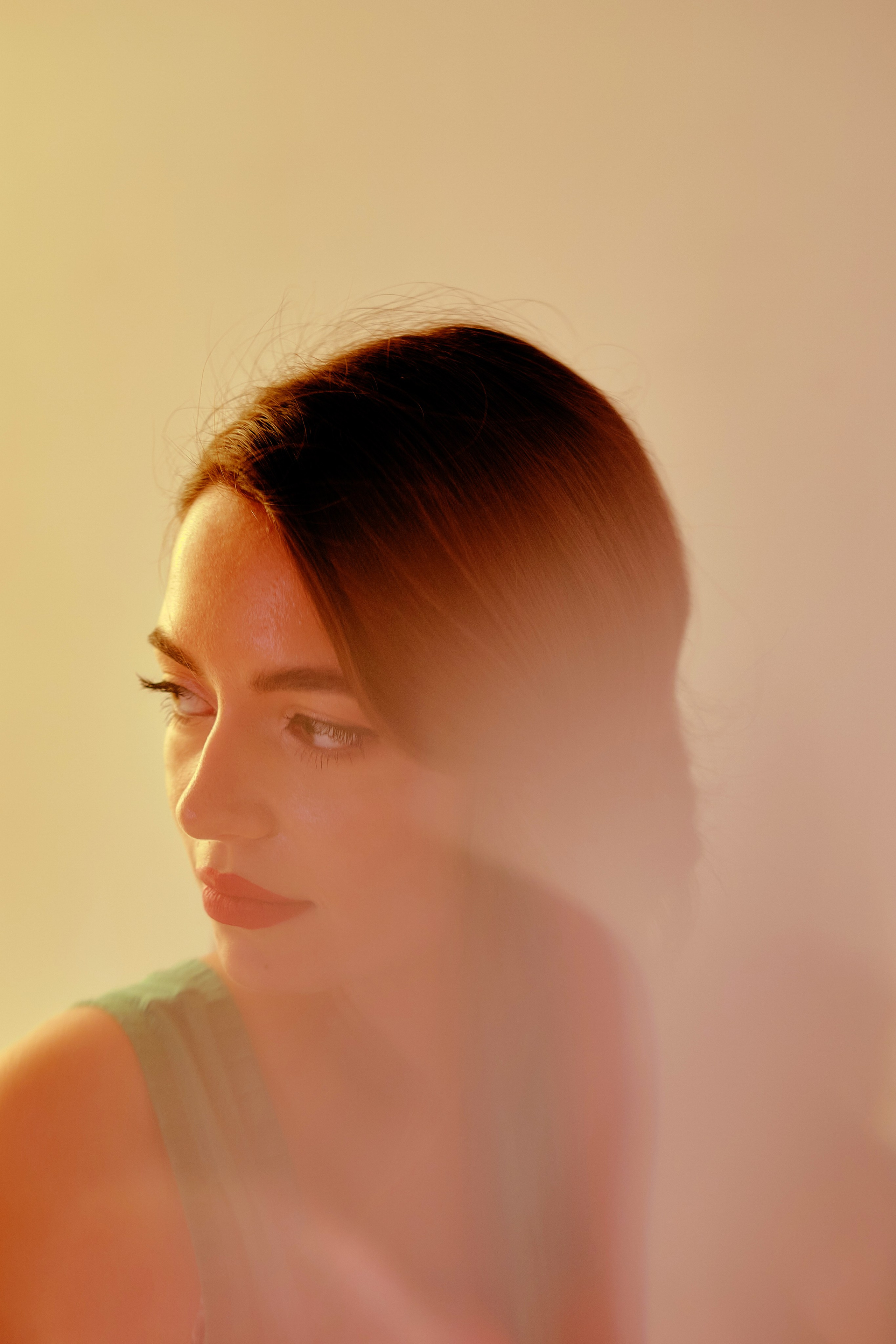 Индивидуальная фотосессия с цветами в студии. Портретный, семейный фотограф в Твери Жданова Татьяна tatzhdanov Таня