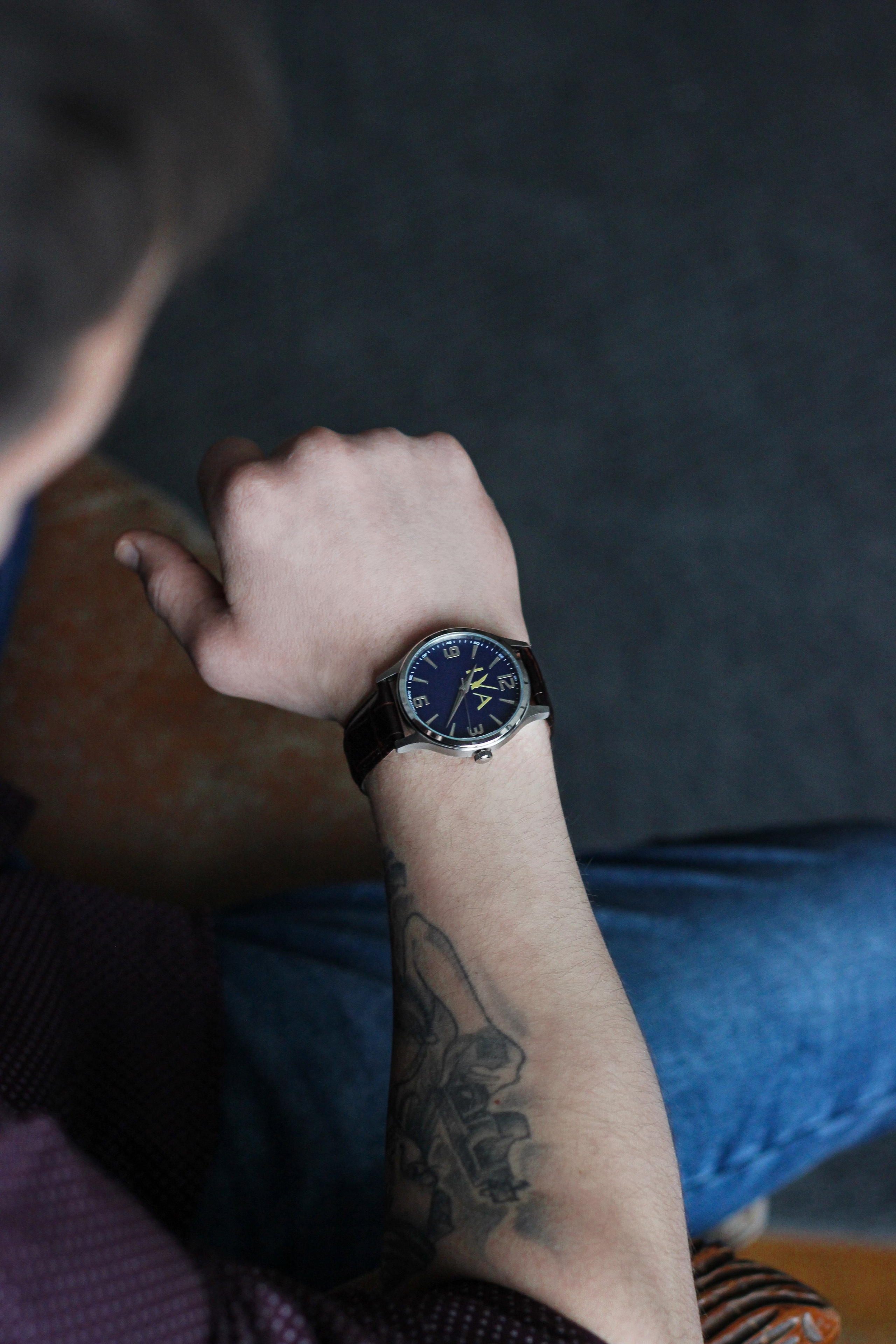 Часы IVA. Главная