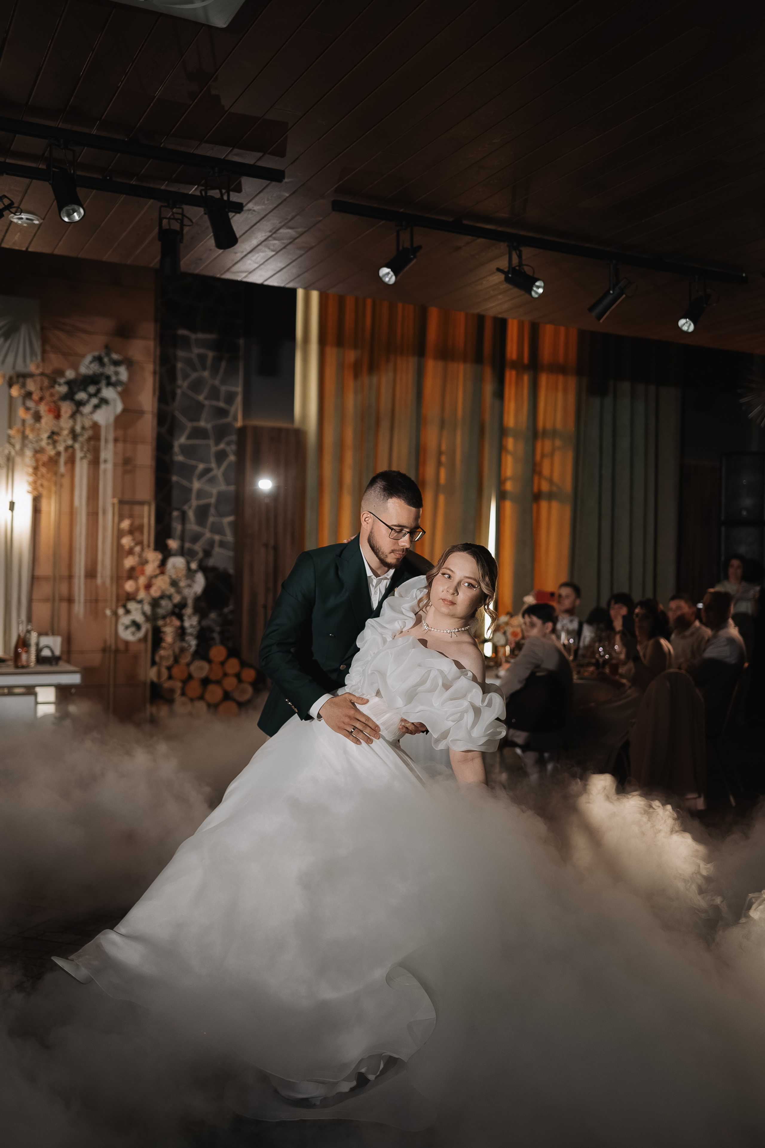 Свадебное торжество в ресторане «За Поводом». Ярослава Ерина — свадебный фотограф в Москве