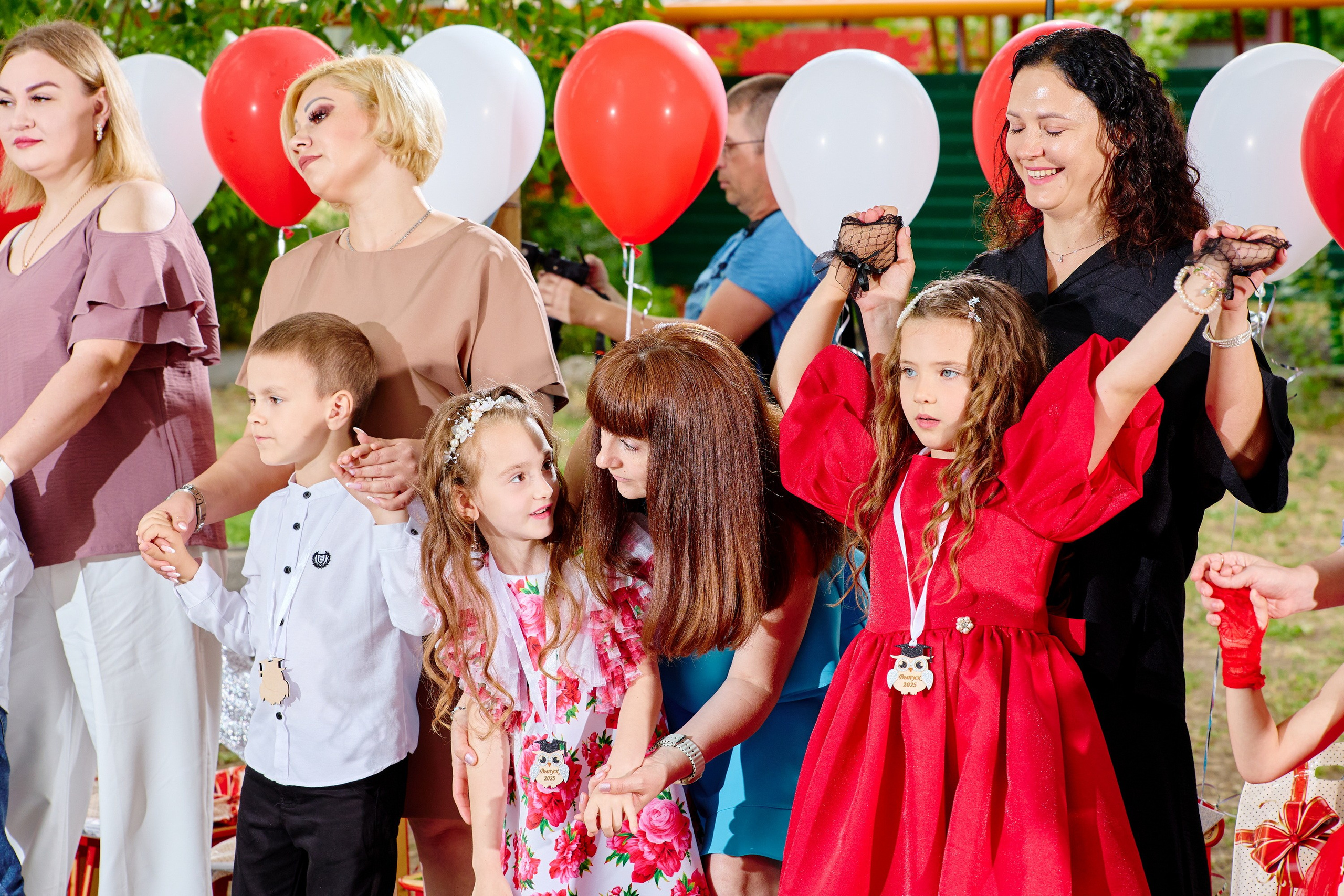 Выпускной 45 сад. Фотограф Выпускные альбомы Таганрог Сергей Коробченко