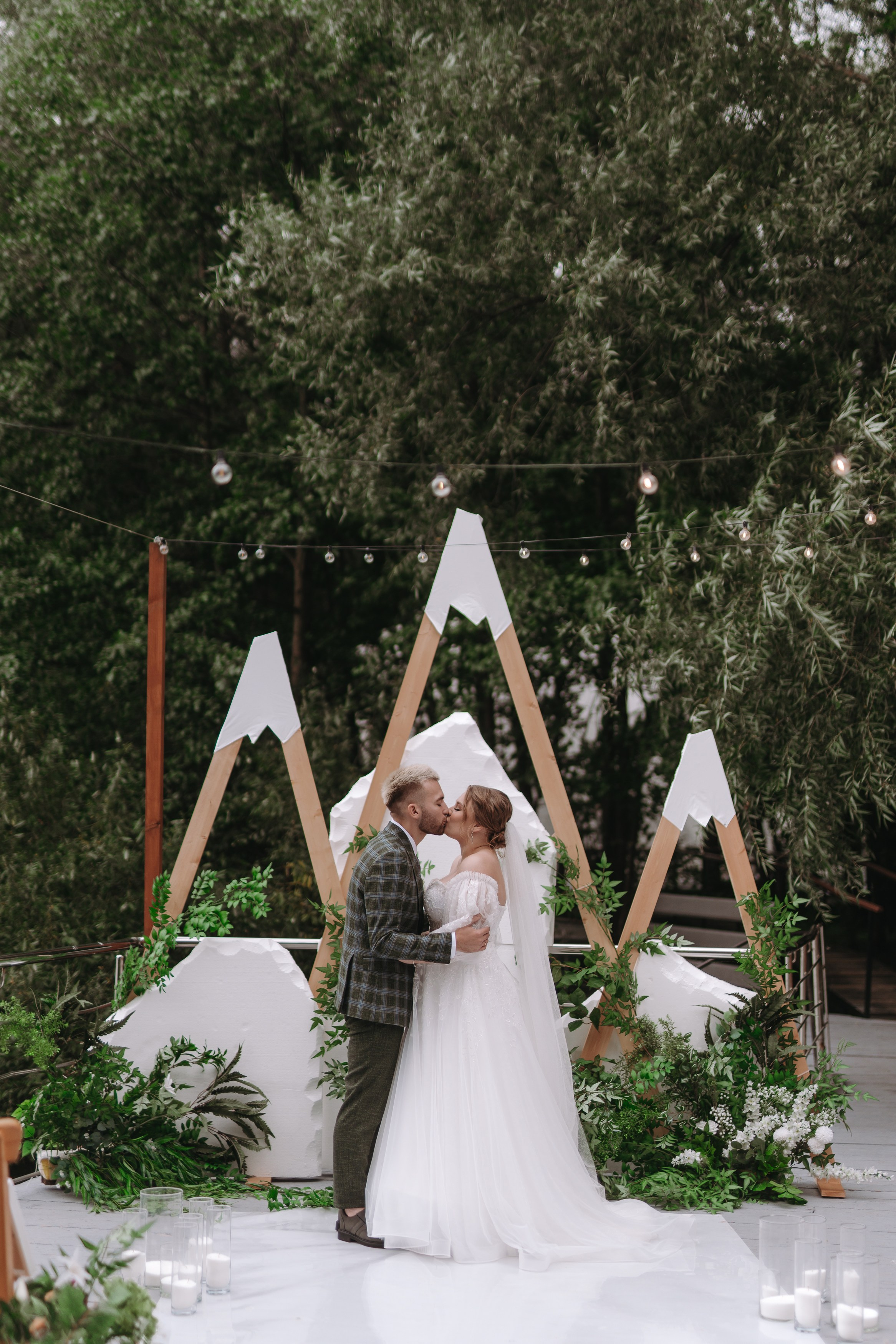 КАФЕ М5 / ХОТИМ ЕДИМ / БОГДАН НАСЫРОВ / ИЛЬНАР АХМАДУЛЛИН