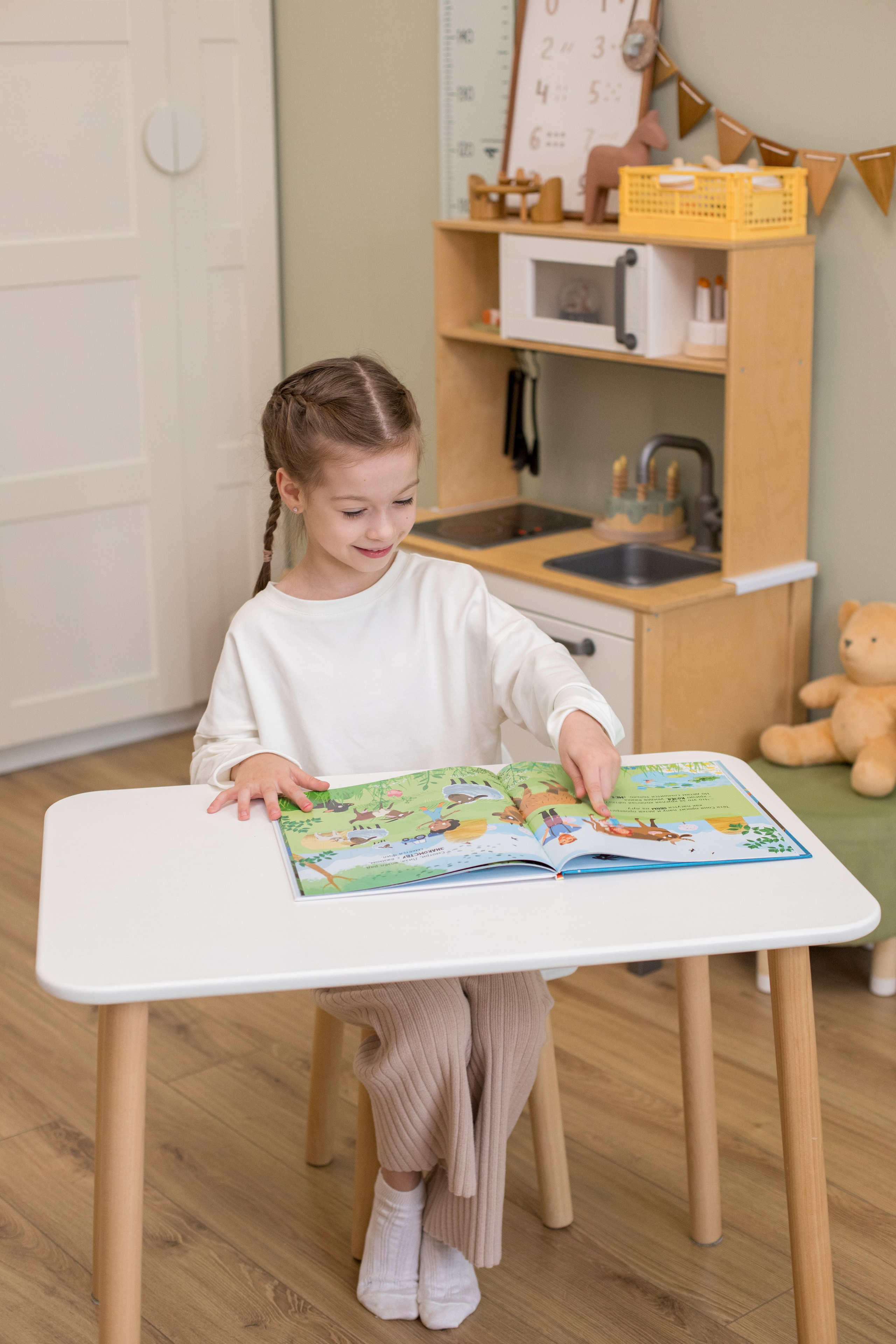 Контент с домашним интерьером для издательства «Счастье внутри». Детский и контент фотограф Надя Волкова Санкт-Петербург