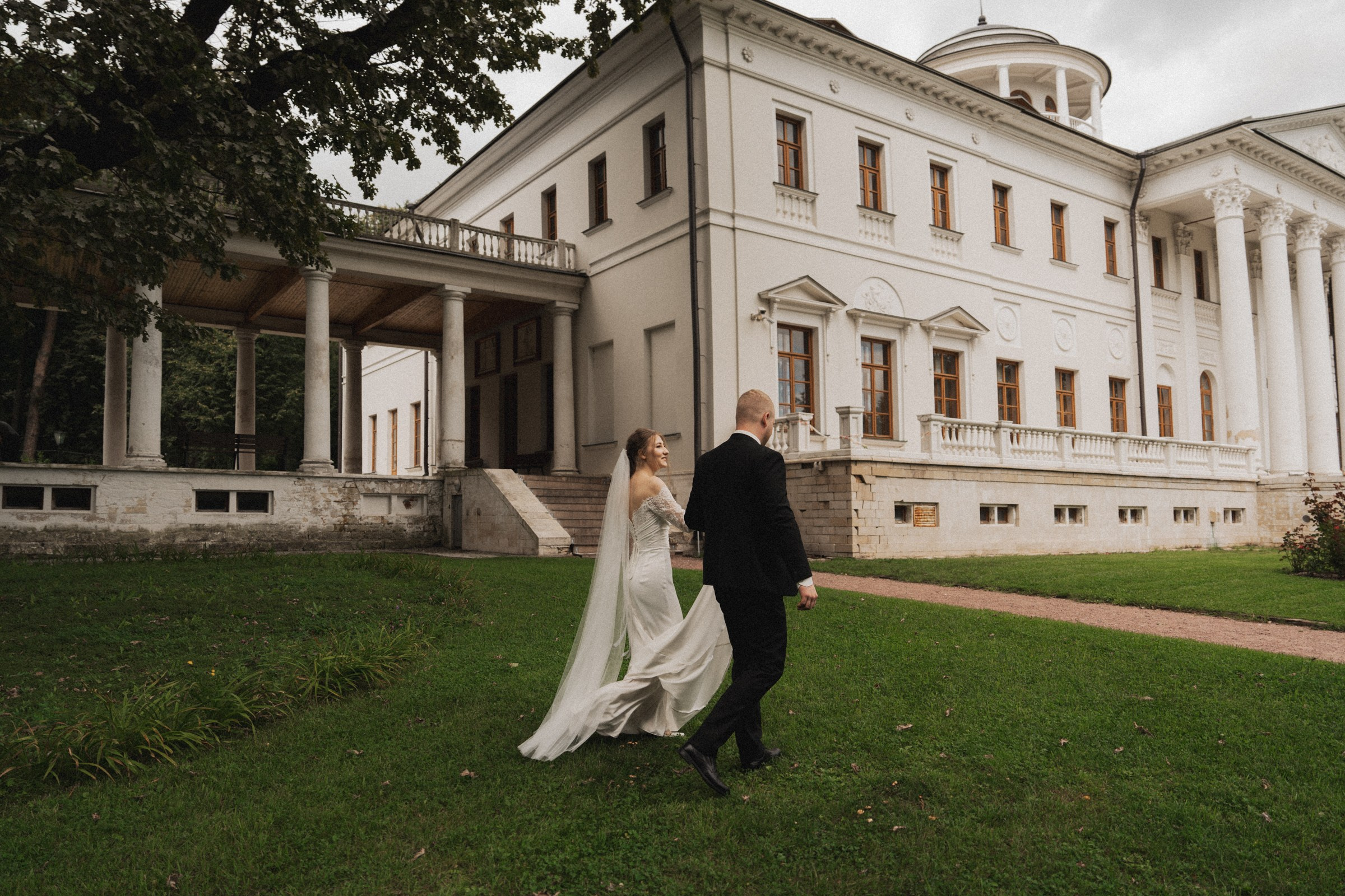 К ♡ Е — Под кроной вечности (Усадьба Остафьево). Свадебный и портретный фотограф в Москве, Светлана Янковая