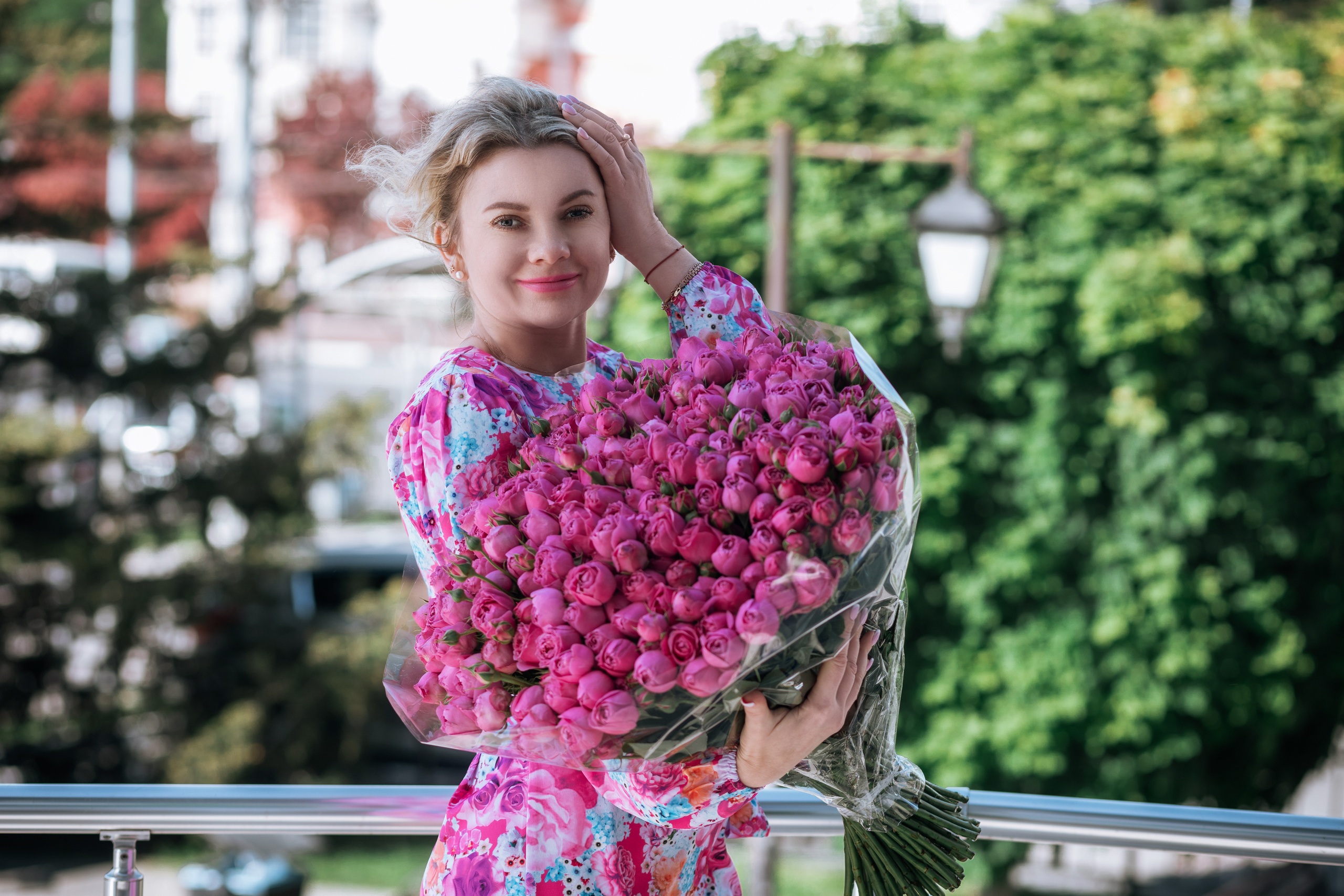 Валентина и розы. Χελιδόνι Семейный и церковный фотограф в Крыму и Симферополе Валерия Г