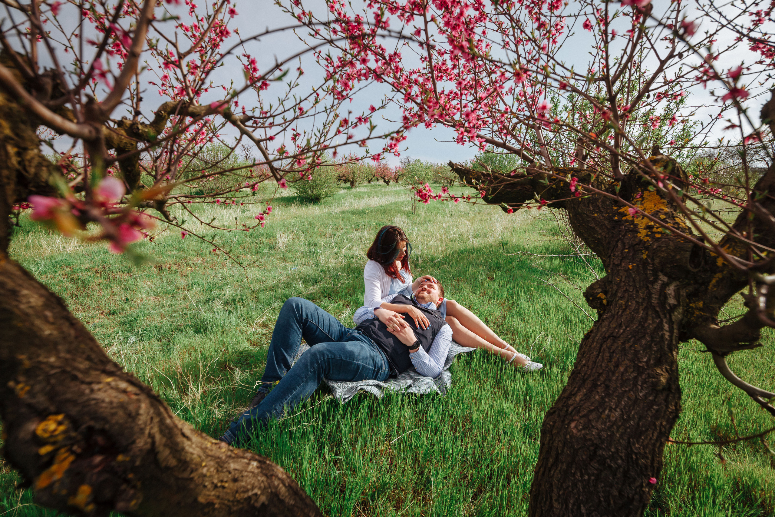 Пикник в персиковом саду. Χελιδόνι Семейный и церковный фотограф в Крыму и Симферополе Валерия Г