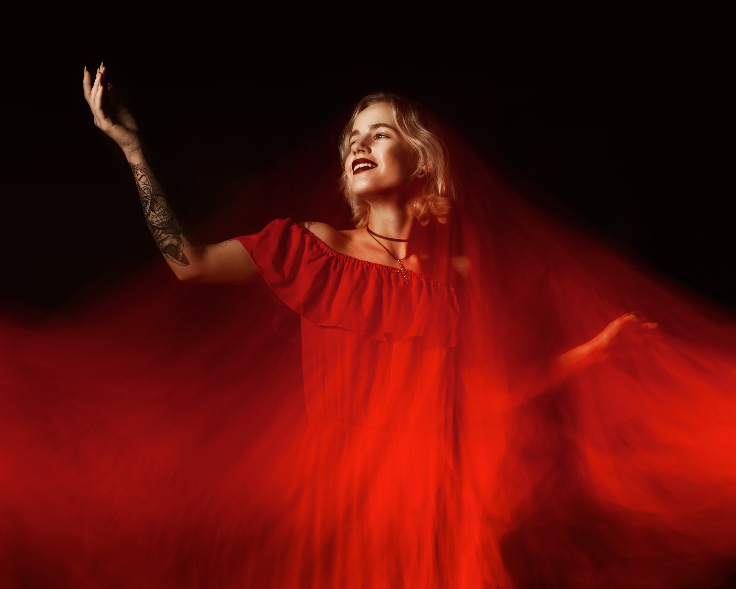 Фотосессия в студии, женский портрет, смешанный свет. Симферополь. Χελιδόνι Семейный и церковный фотограф в Крыму и Симферополе Валерия Г