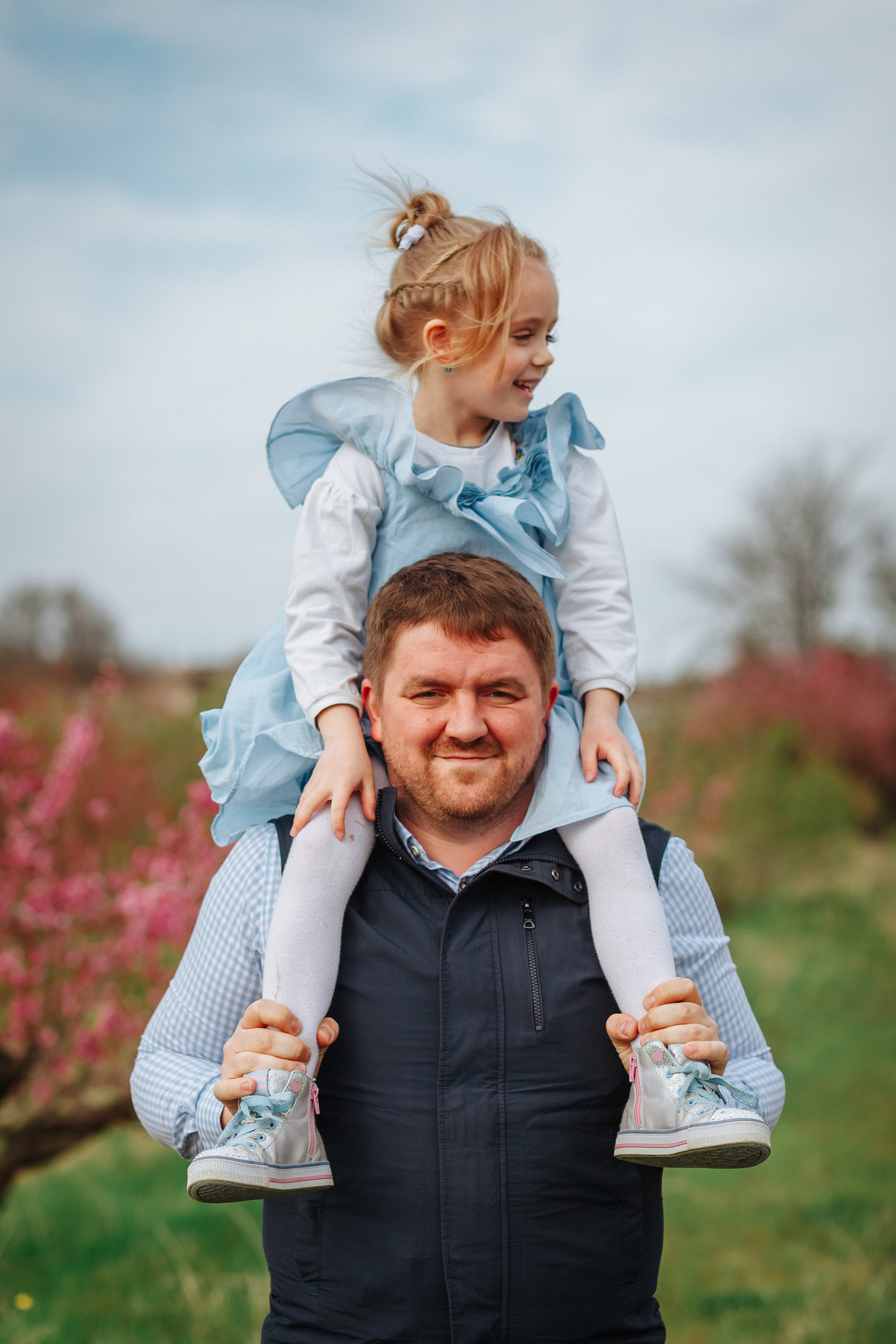 Пикник в персиковом саду. Χελιδόνι Семейный и церковный фотограф в Крыму и Симферополе Валерия Г