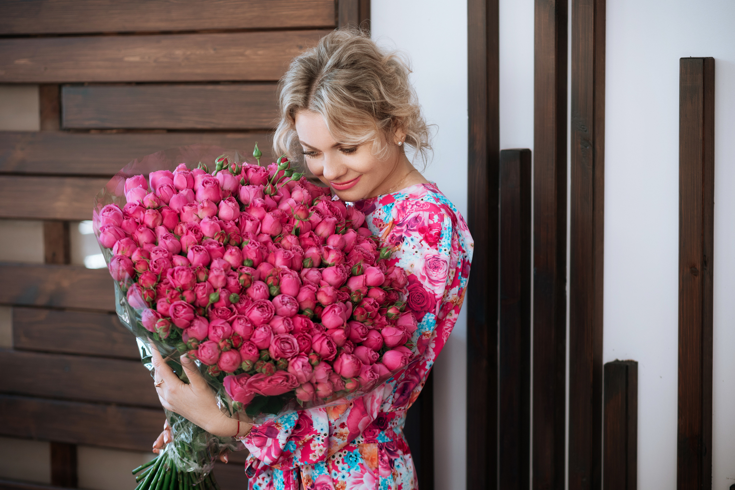 Валентина и розы. Χελιδόνι Семейный и церковный фотограф в Крыму и Симферополе Валерия Г