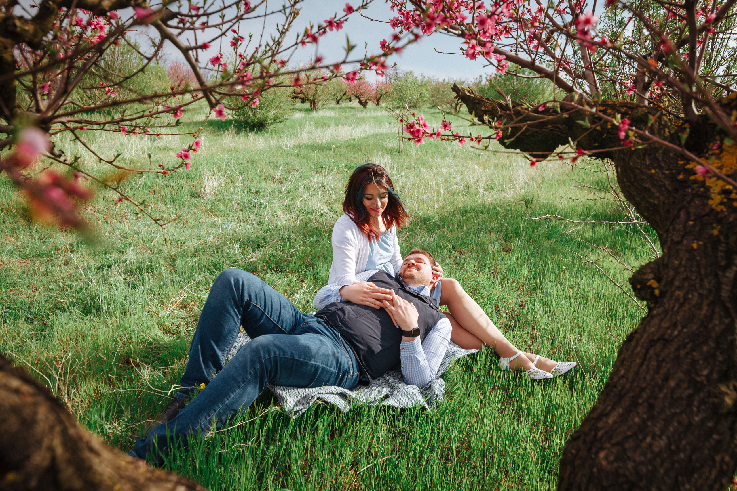 Пикник в персиковом саду. Χελιδόνι Семейный и церковный фотограф в Крыму и Симферополе Валерия Г