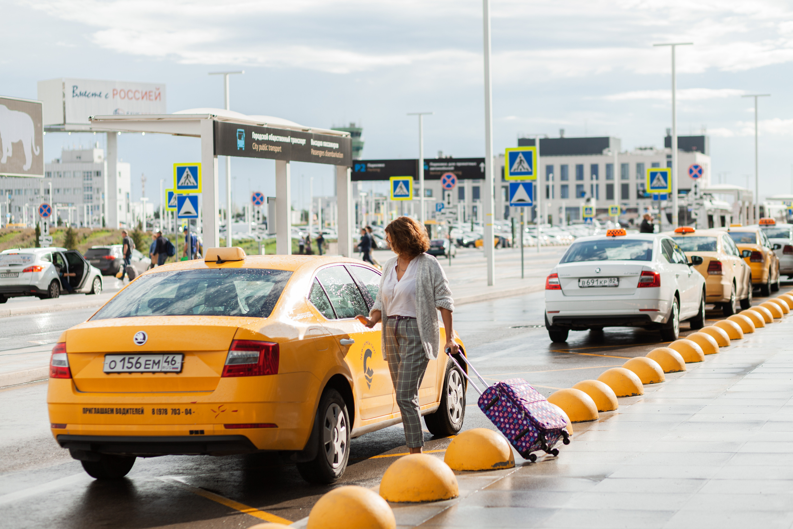 История в аэропорту. Χελιδόνι Семейный и церковный фотограф в Крыму и Симферополе Валерия Г