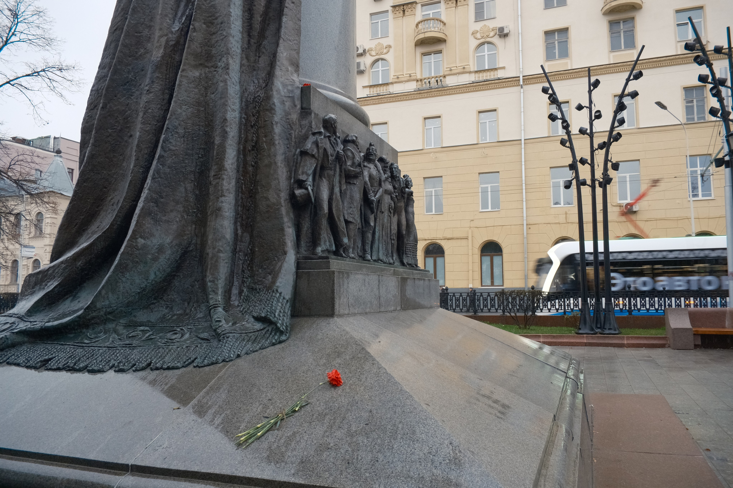 Улица, люди, жизнь…