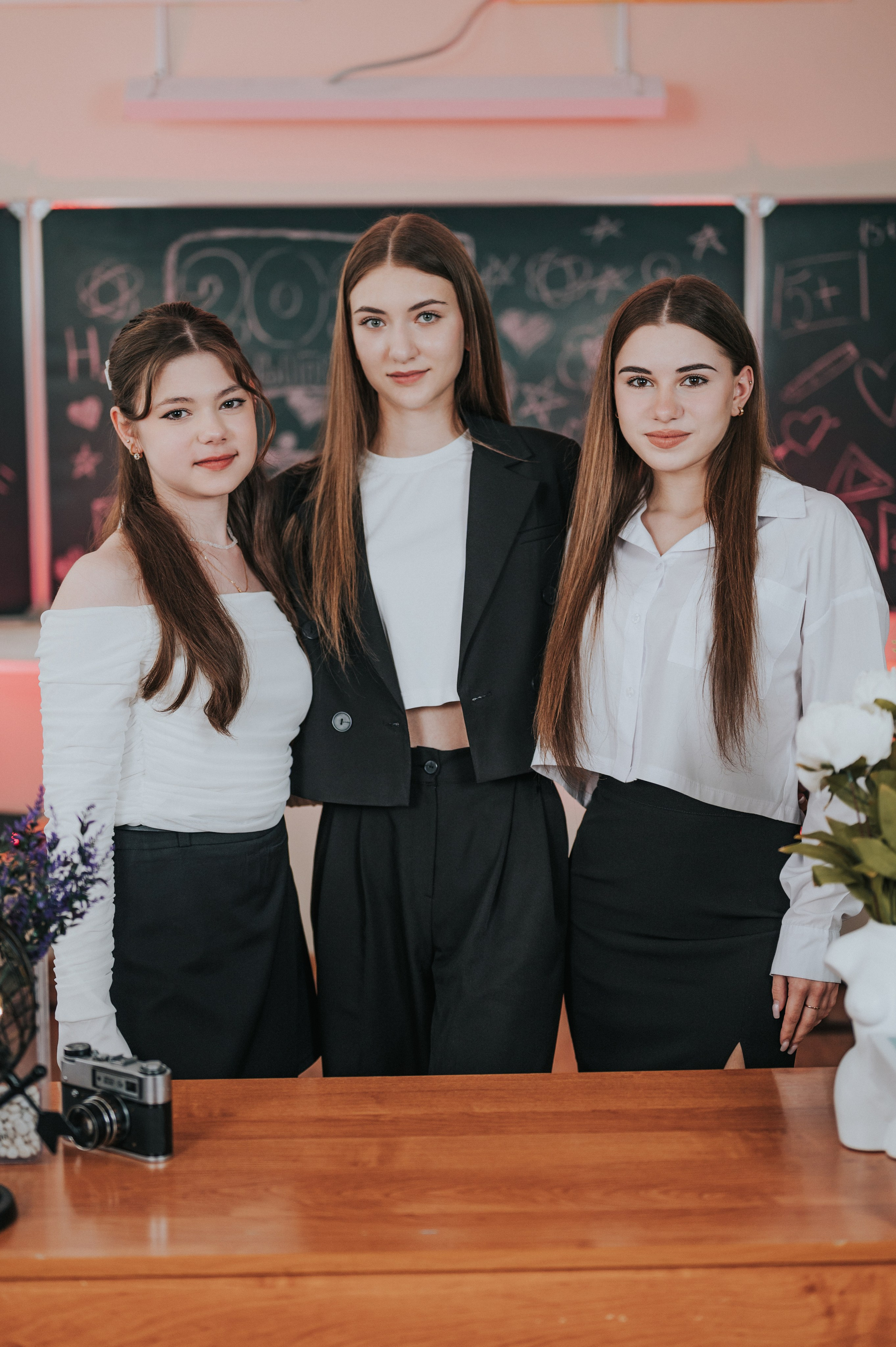 В школе. Выпускные альбомы и Школьный фотограф в Алексеевке, Бирюче, Красном