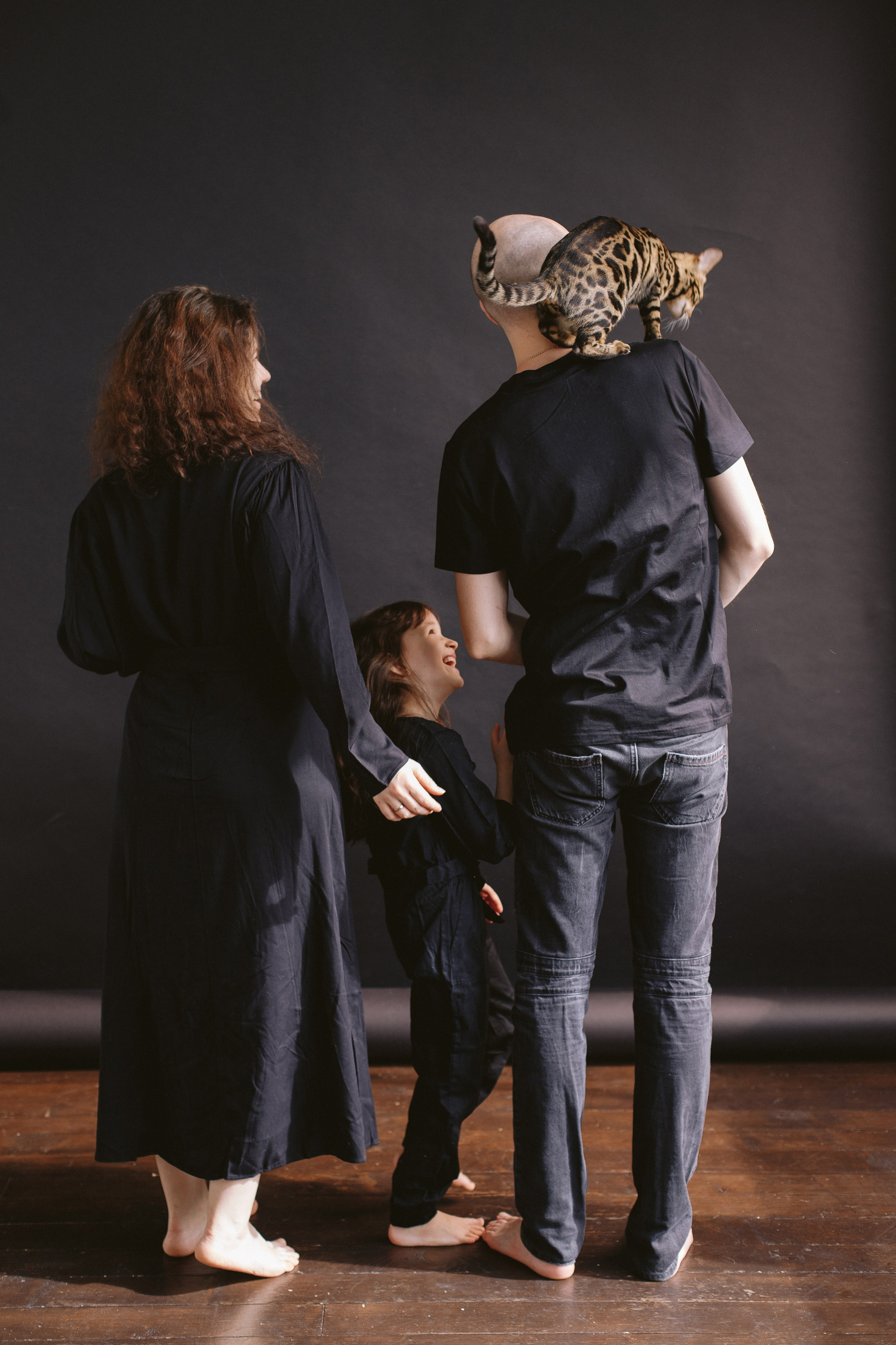 Лера с мамой, папой и Бусей