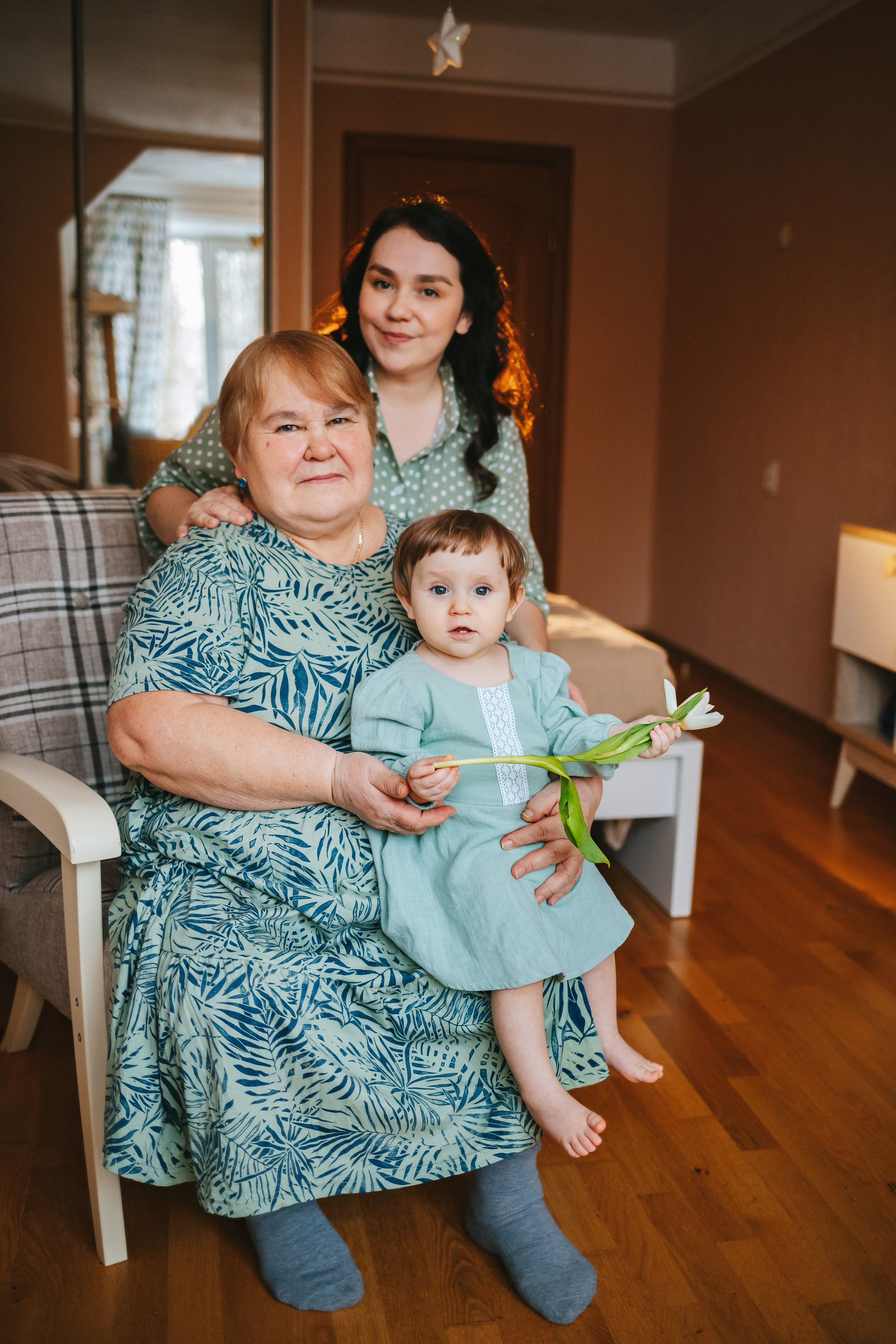 Арсений, Айгуль и Тея. Семейный lifestyle фотограф в Санкт-Петербурге Людмила Пахомова