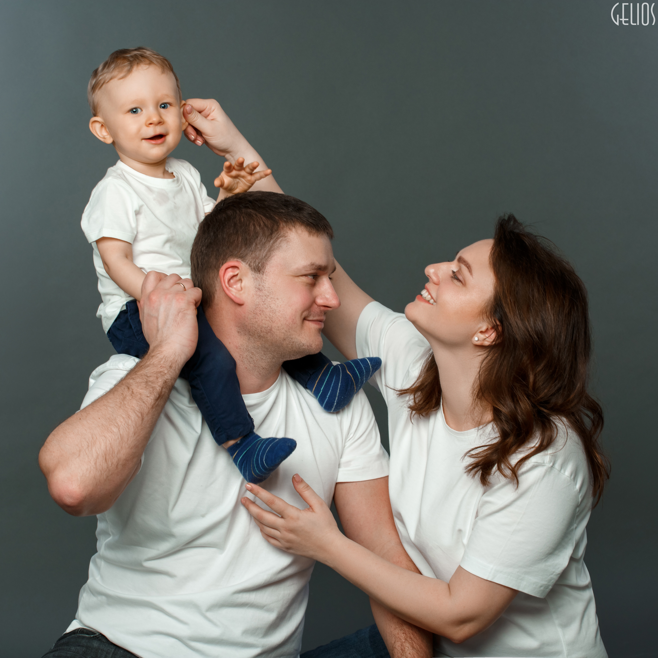 Семейная фотосьемка. Фотостудия «Gelios». Фотосессии в Калининграде