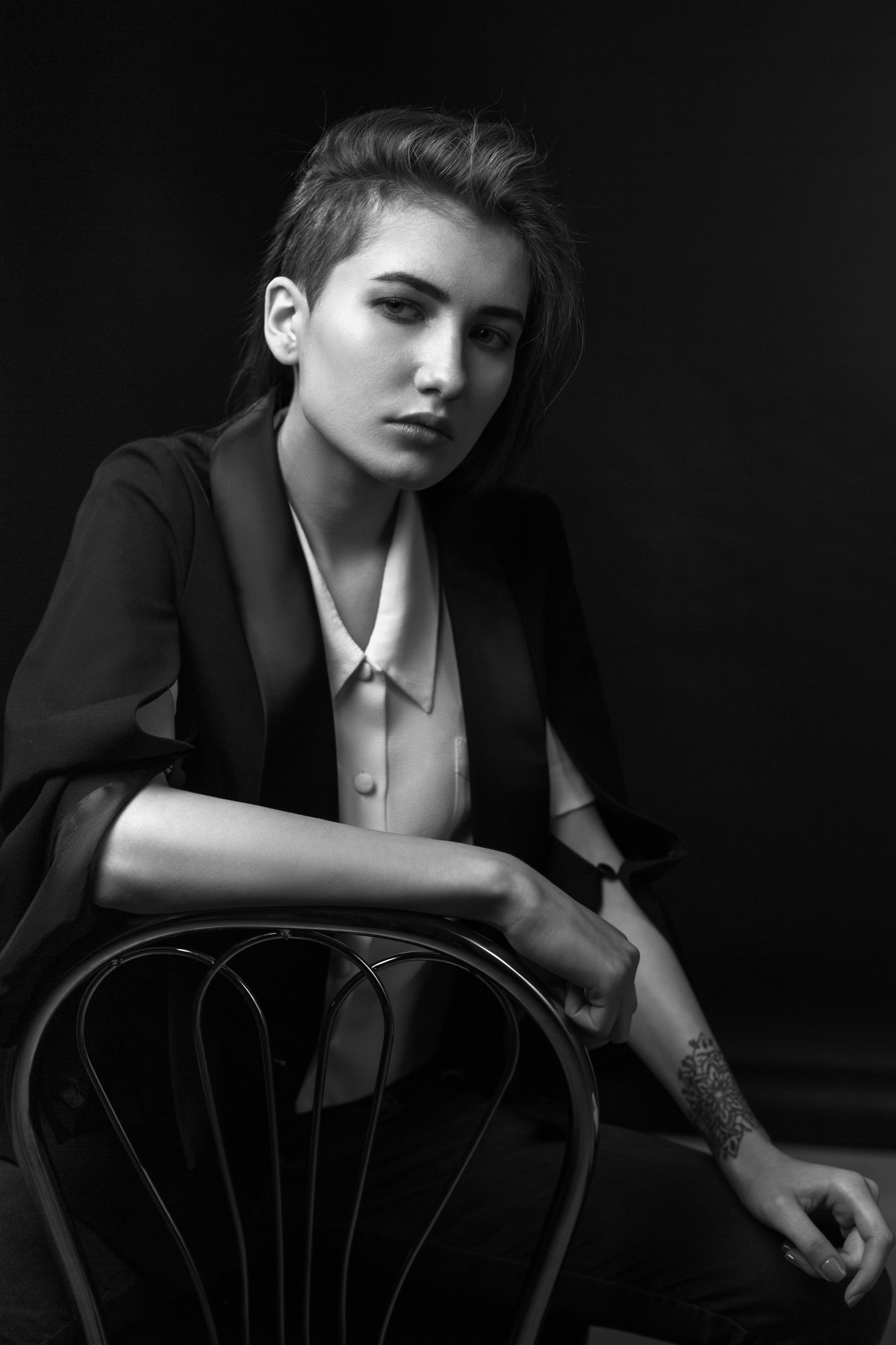 Черно-белый портрет. Фотостудия «Gelios». Фотосессии в Калининграде