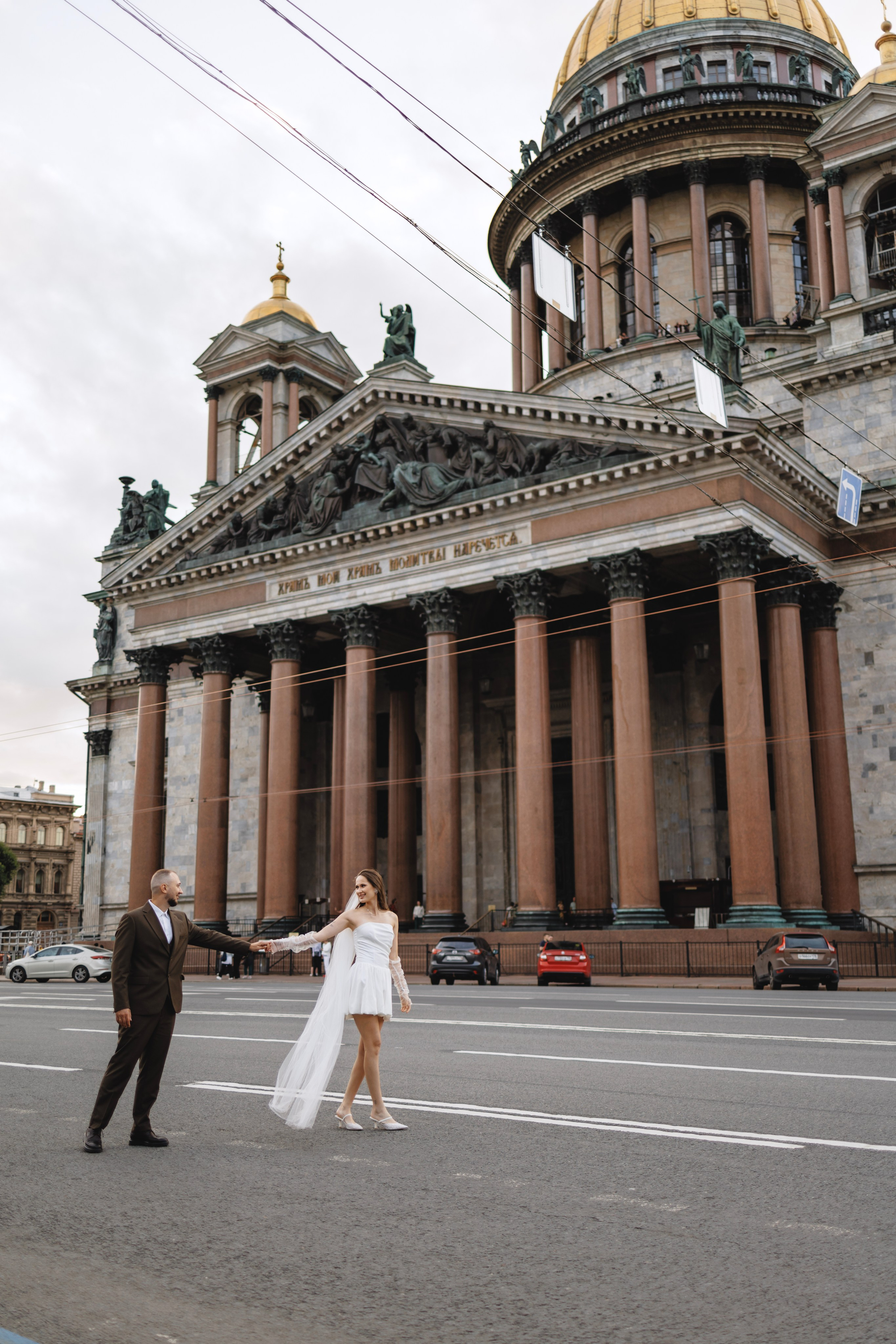 Руслан и Виолетта — Исаакий, Зимняя канавка. Боженова Елена фотограф Санкт-Петербург