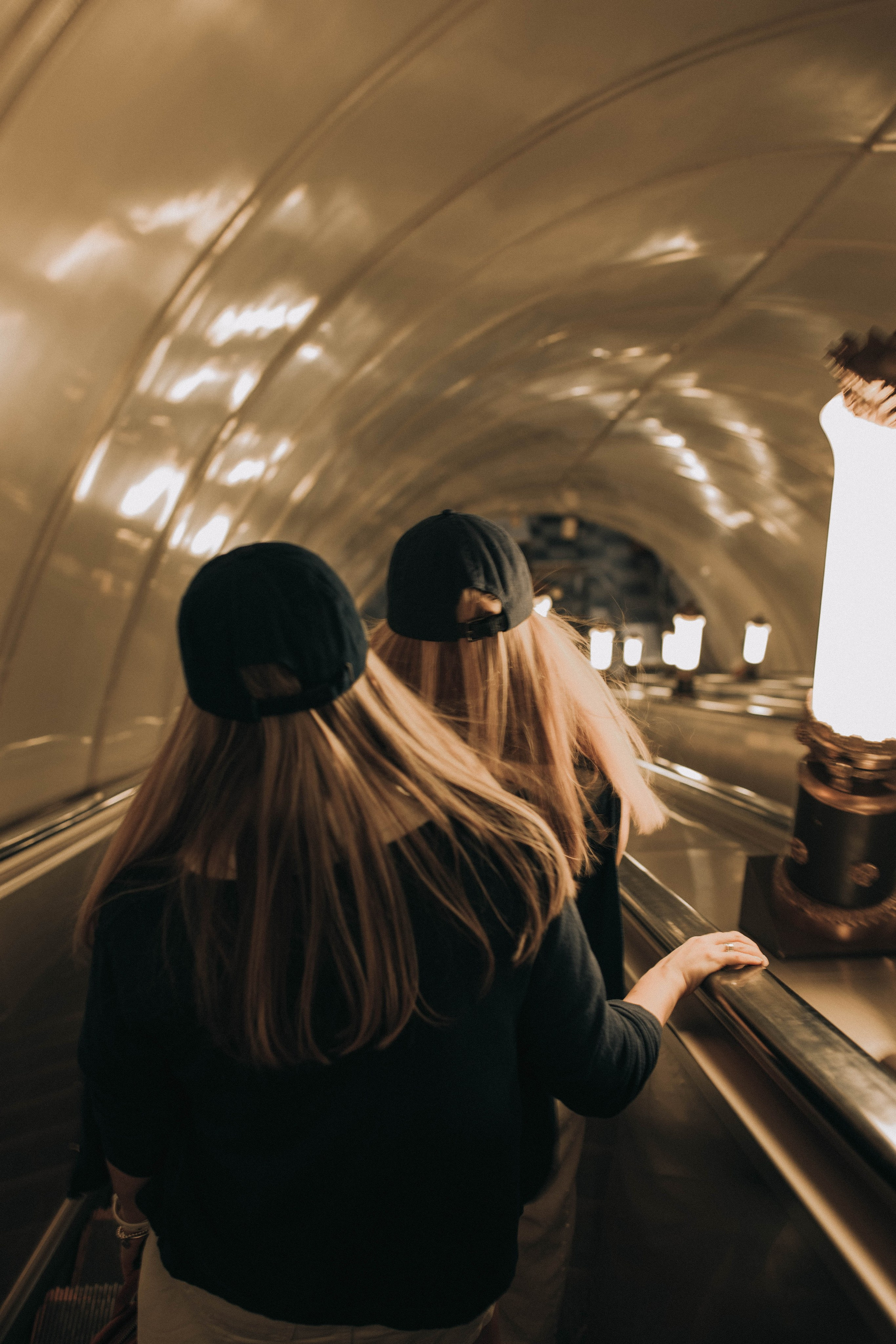 Прогулка Лиза и Марина. Фотограф lifestylе в Москве Пшеничная Анастасия