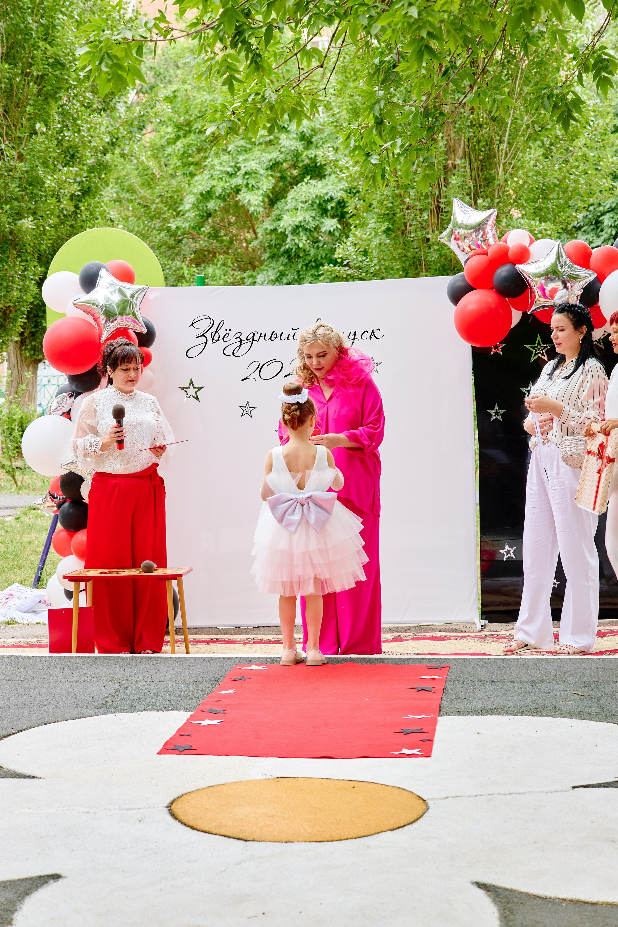 Выпускной 45 сад. Фотограф Выпускные альбомы Таганрог Сергей Коробченко