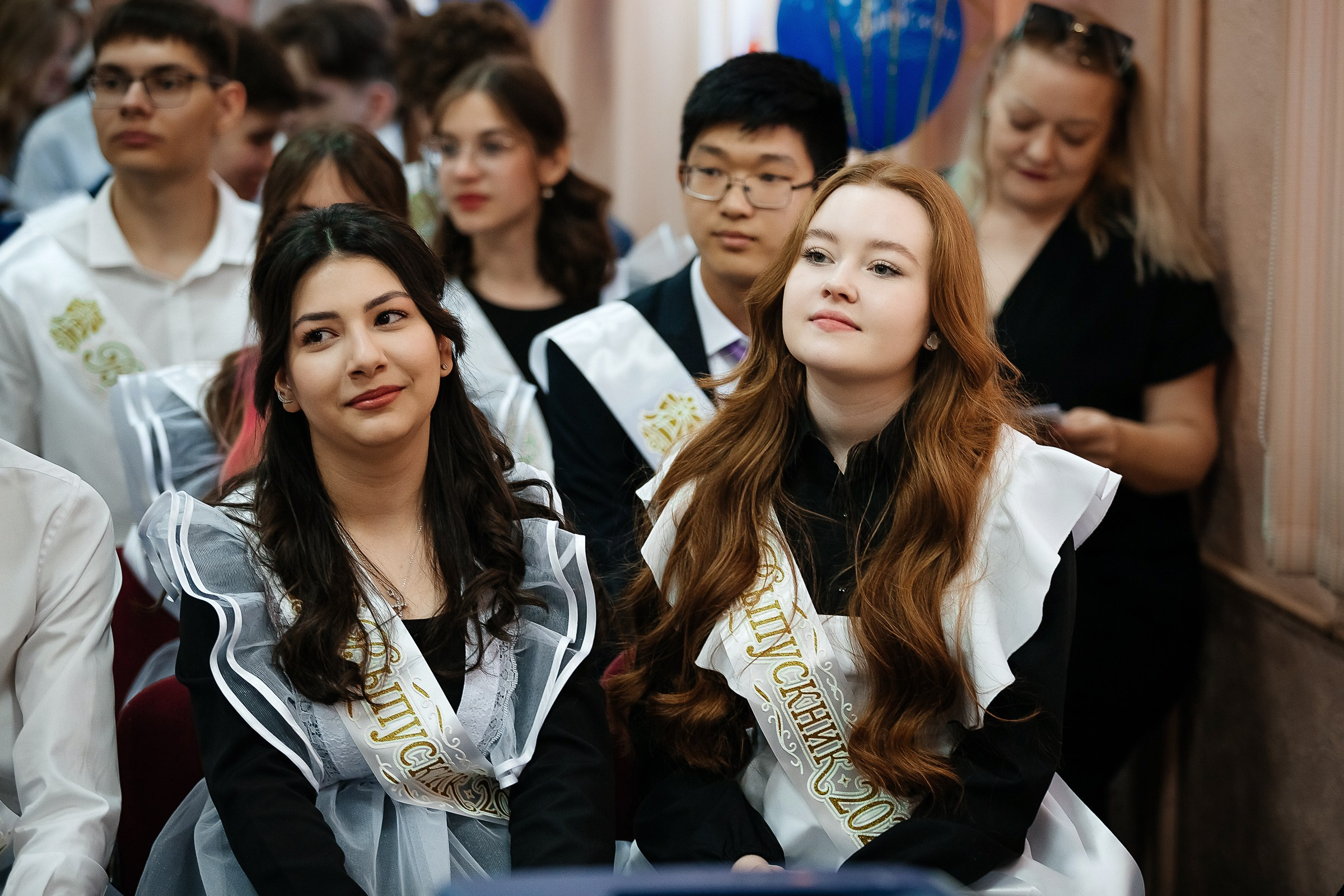 Последний звонок СОШ № 12. Семейный и свадебный фотограф в Москве Леванова Александра