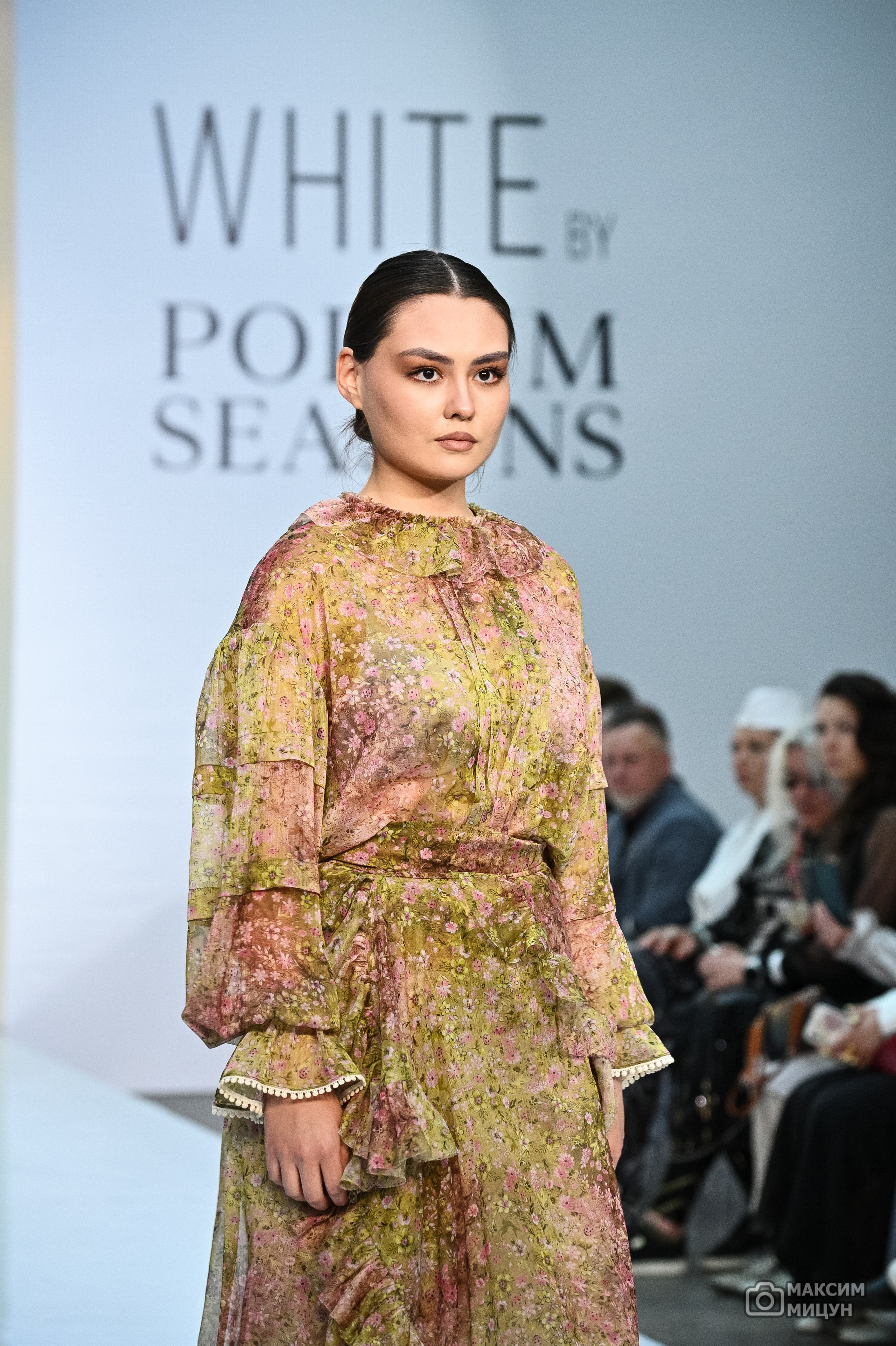 Модные показы. Фотограф Максим Мицун. Портрет, свадьба, репортаж, каталог