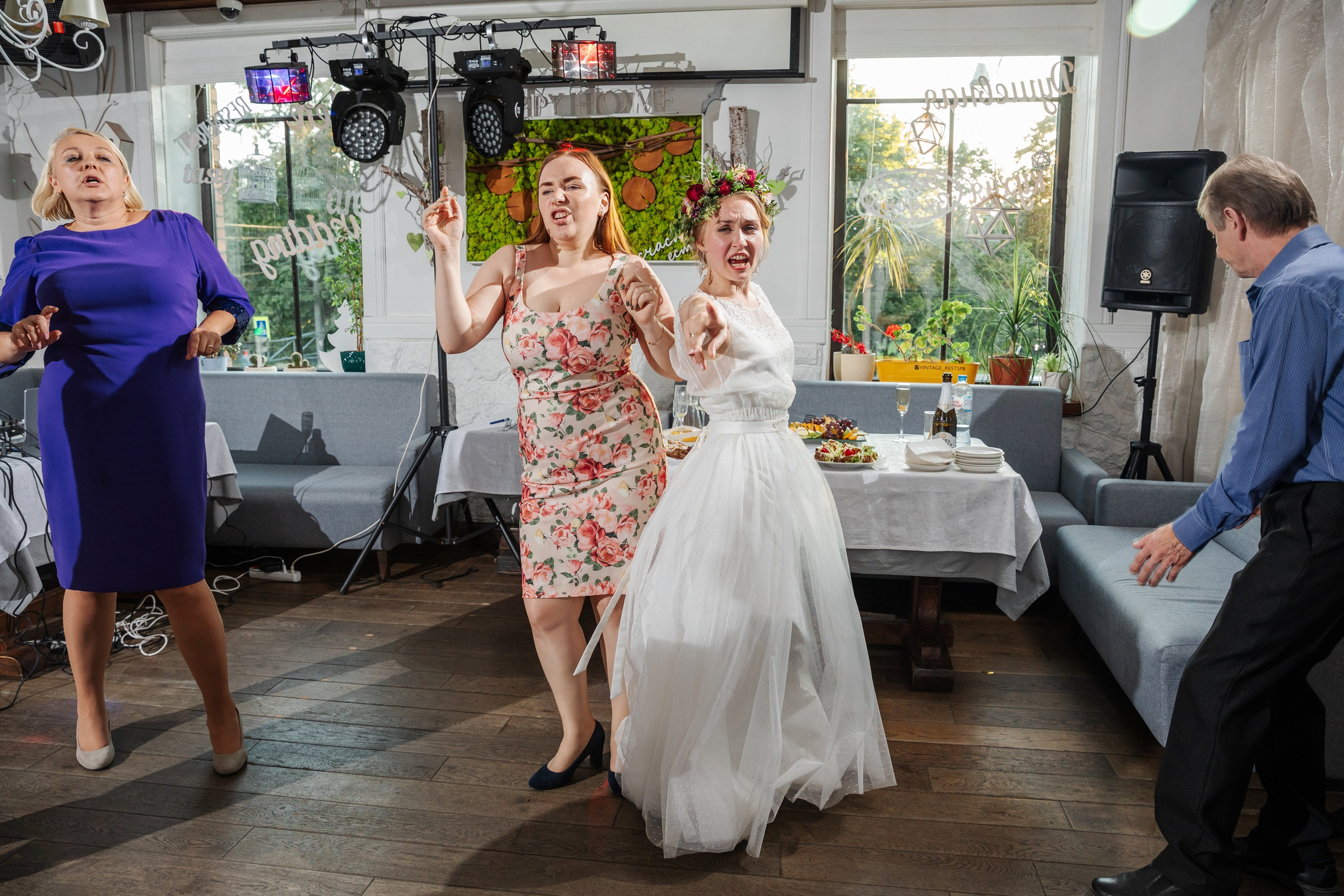 Свадебный день Ани и Ромы. Свадебный и семейный фотограф в Санкт-Петербурге Нечаев Михаил