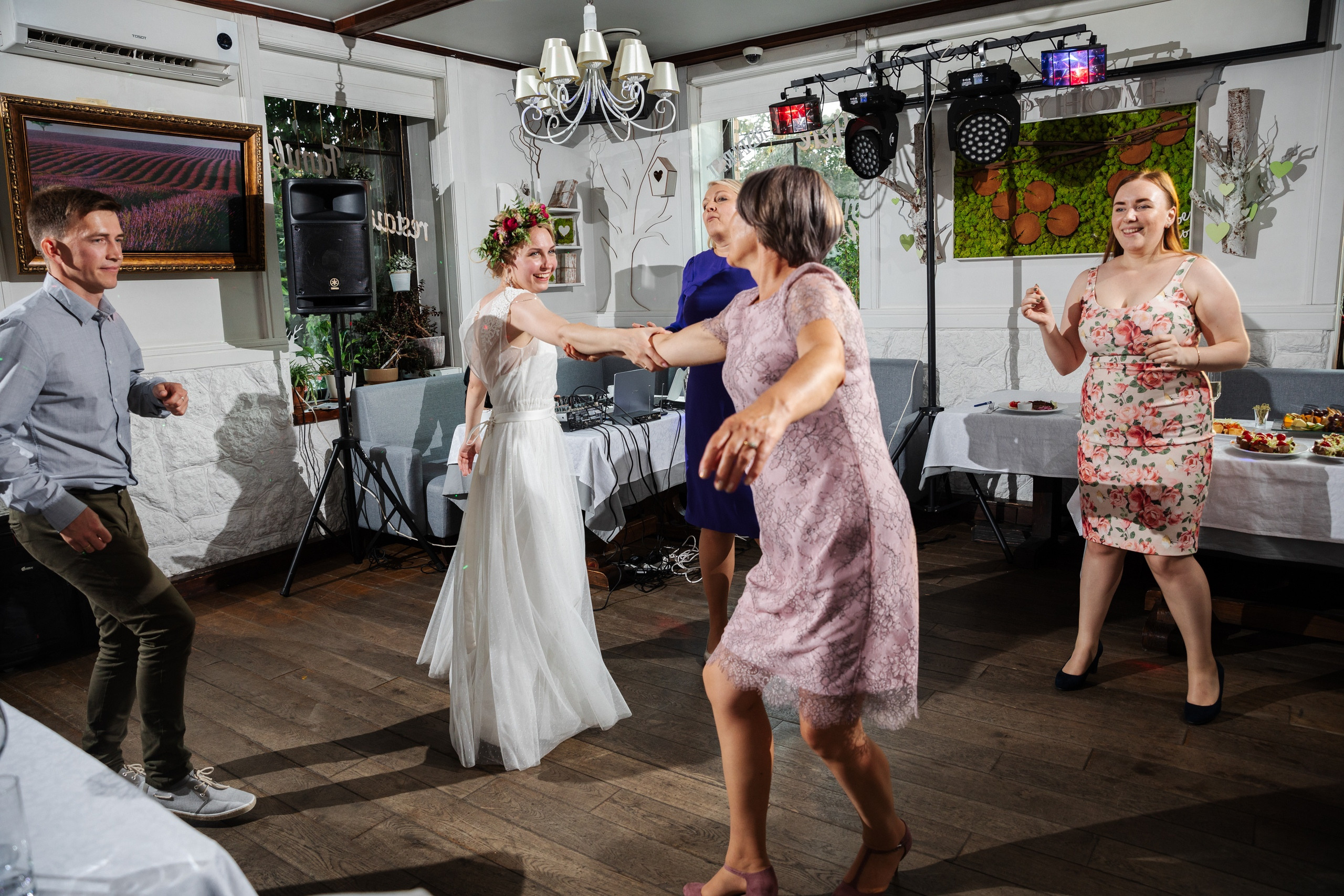 Свадебный день Ани и Ромы. Свадебный и семейный фотограф в Санкт-Петербурге Нечаев Михаил