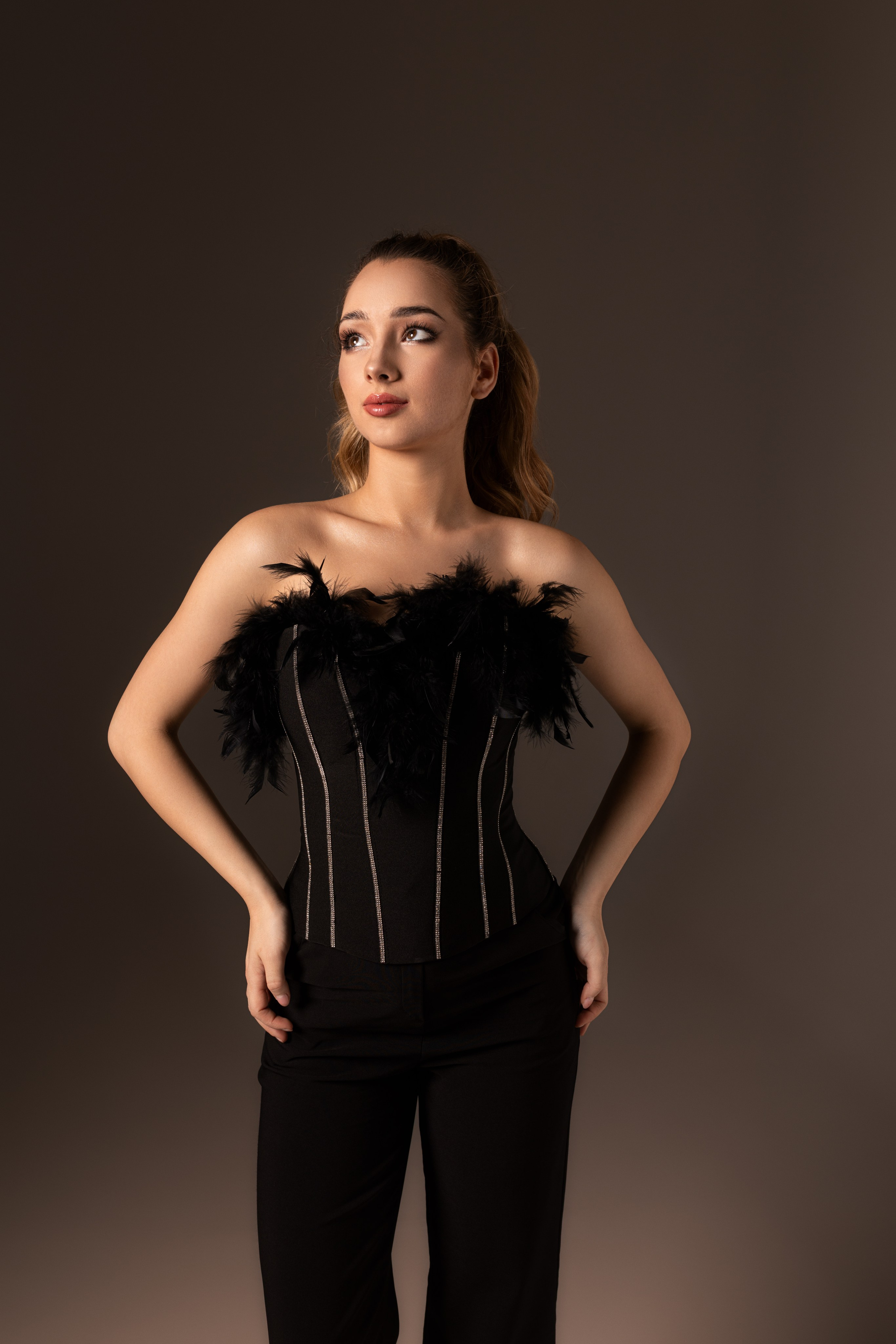 Студийная съемка с Полиной на циклораме в формате для «себя». Дмитрий Шульгин, портретный фотограф в Воронеже