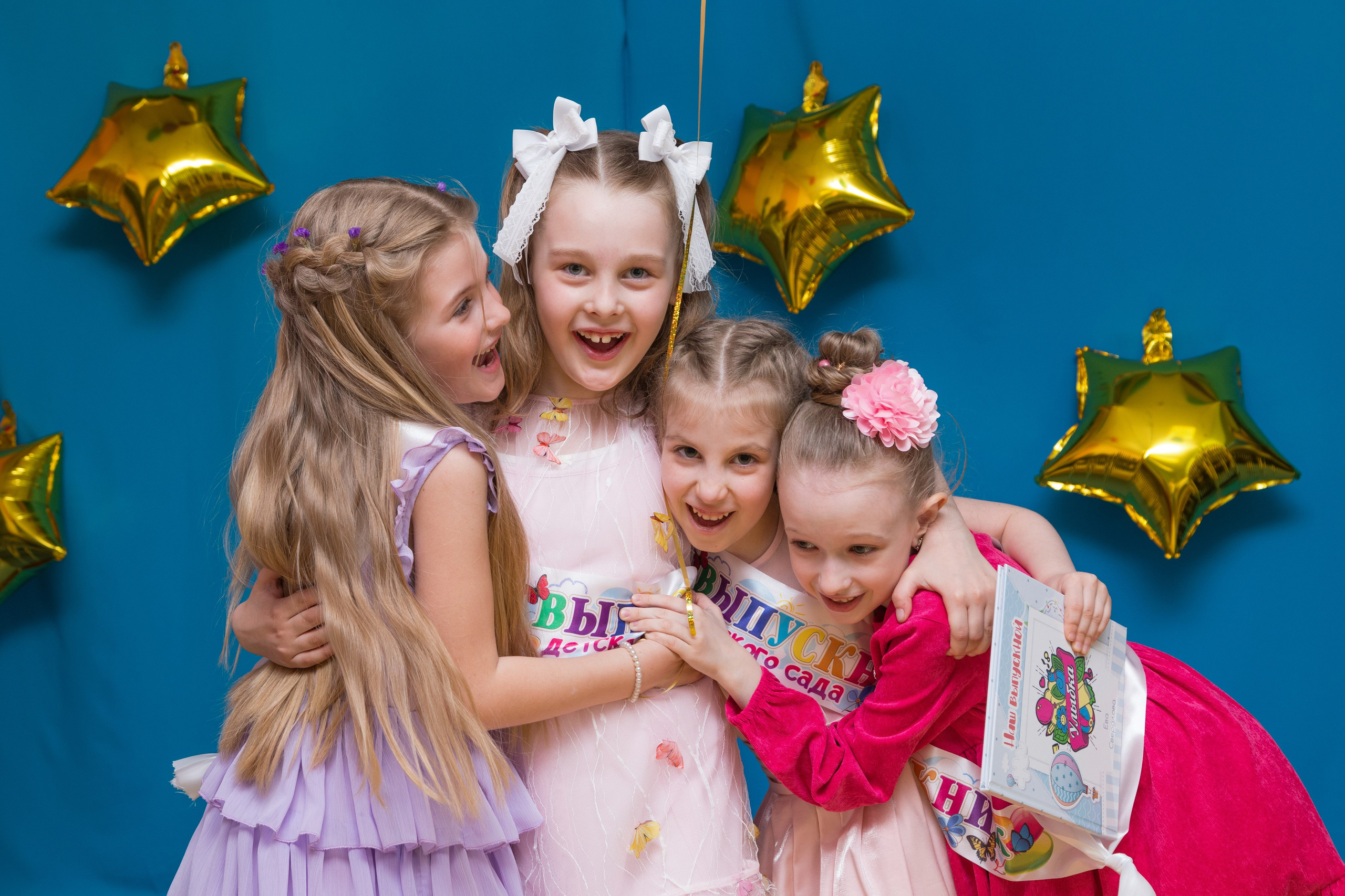 Выпускной в детском саду «Улыбка». Детский и контент фотограф Надя Волкова Санкт-Петербург
