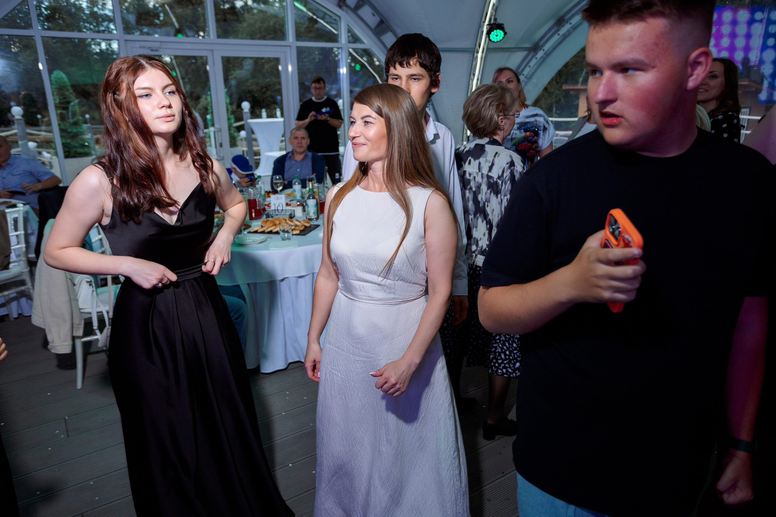 ВЫПУСКНОЙ: Волки-Липки. Все фото. Профессиональный фотограф в Ижевске Леша Петров