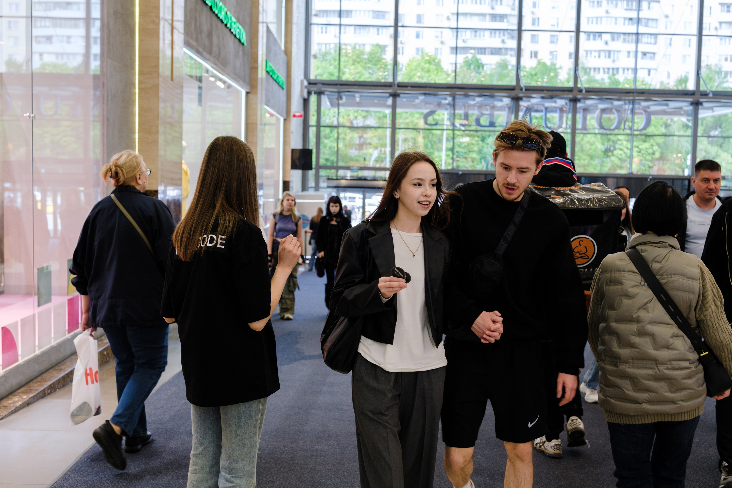 Открытие FACECODE. Репортажный и портретный фотограф в Москве Илья Спиридонов