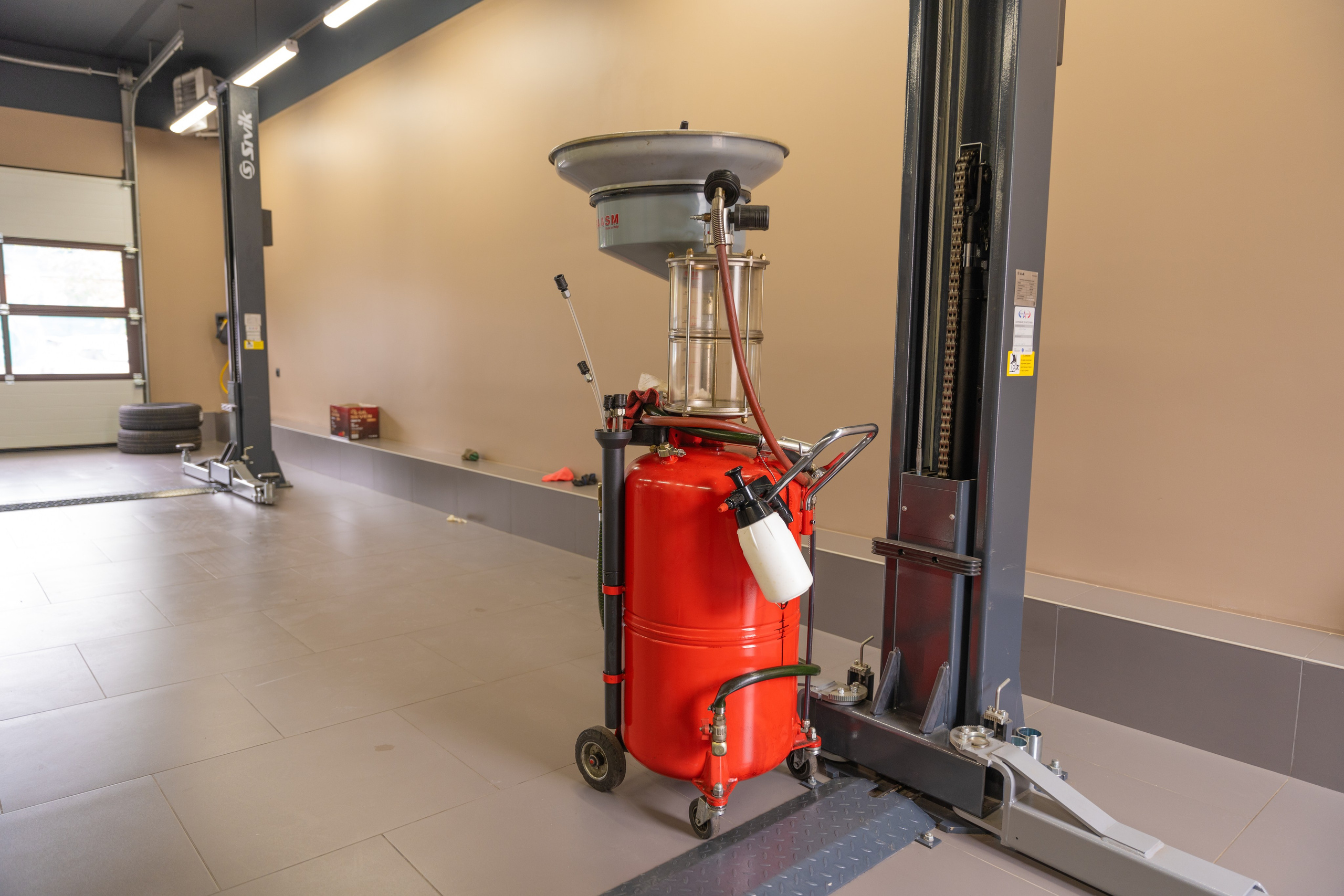 Интерьерная фотосъемка автосалона Elrus в Краснодаре. Zeekr, LiXiang Профессиональная фотосъемка интерьера премиум-автосалона в Краснодаре. Шедевры для Вас! Фотограф и Видеограф в Краснодаре Пахиев Руслан