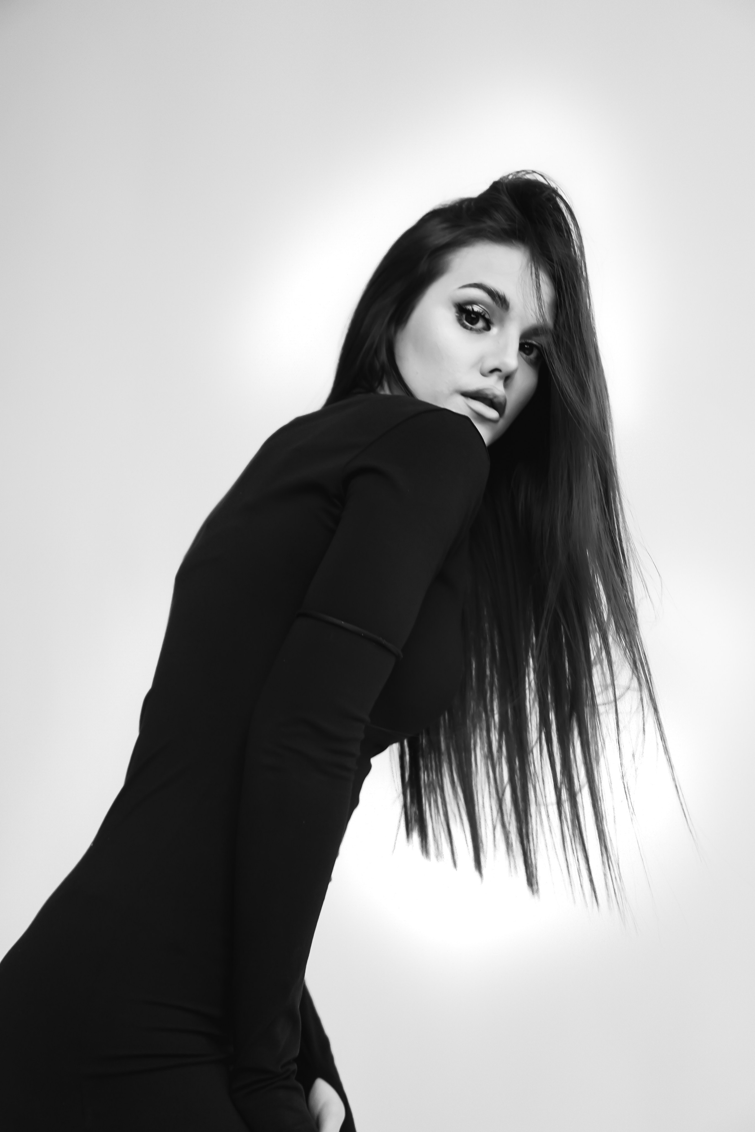 ЖЕНСКИЙ ПОРТРЕТ. Главная