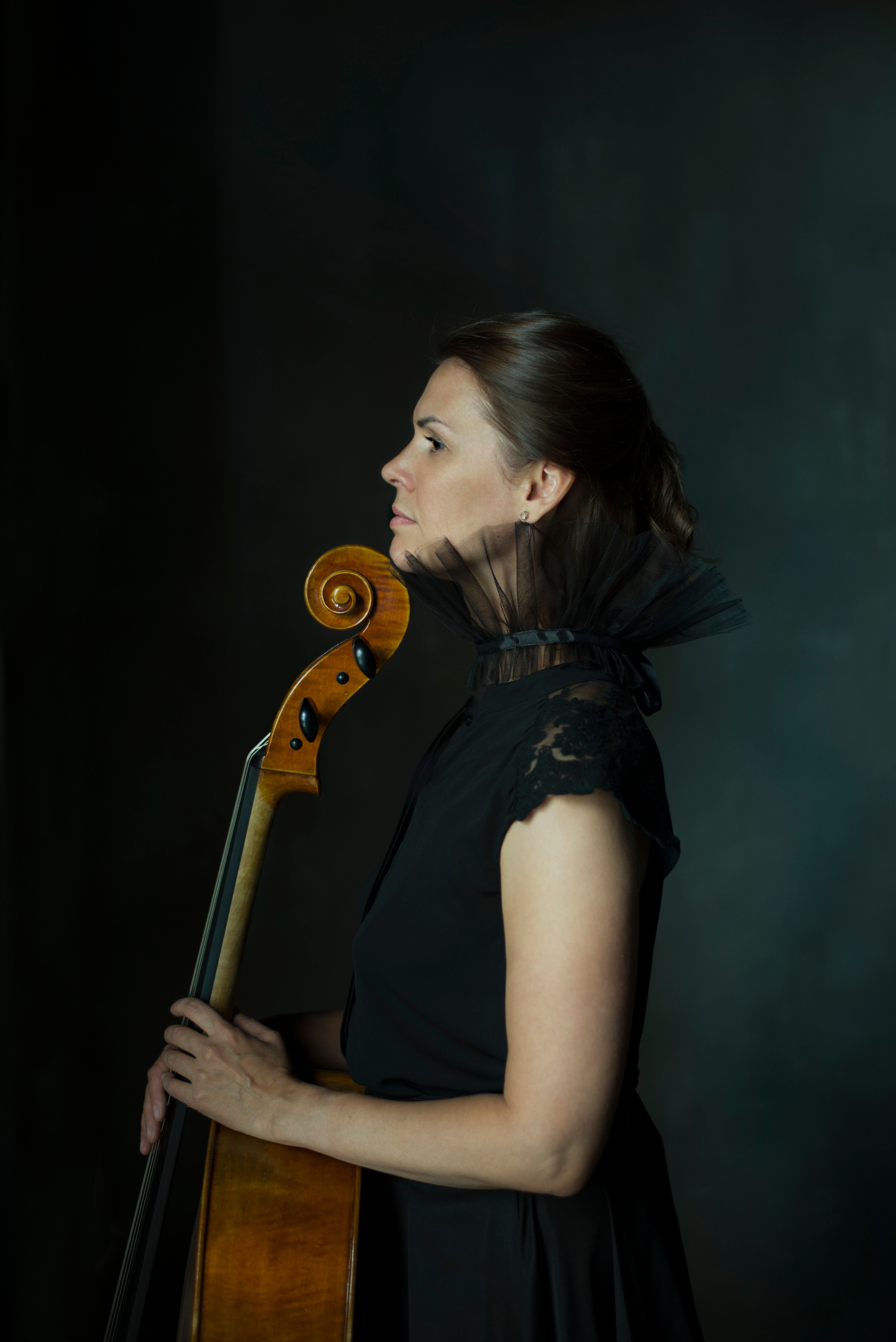 Женя и виолончель. Фотограф-портретист в Москве и Зеленограде Наташа Лев