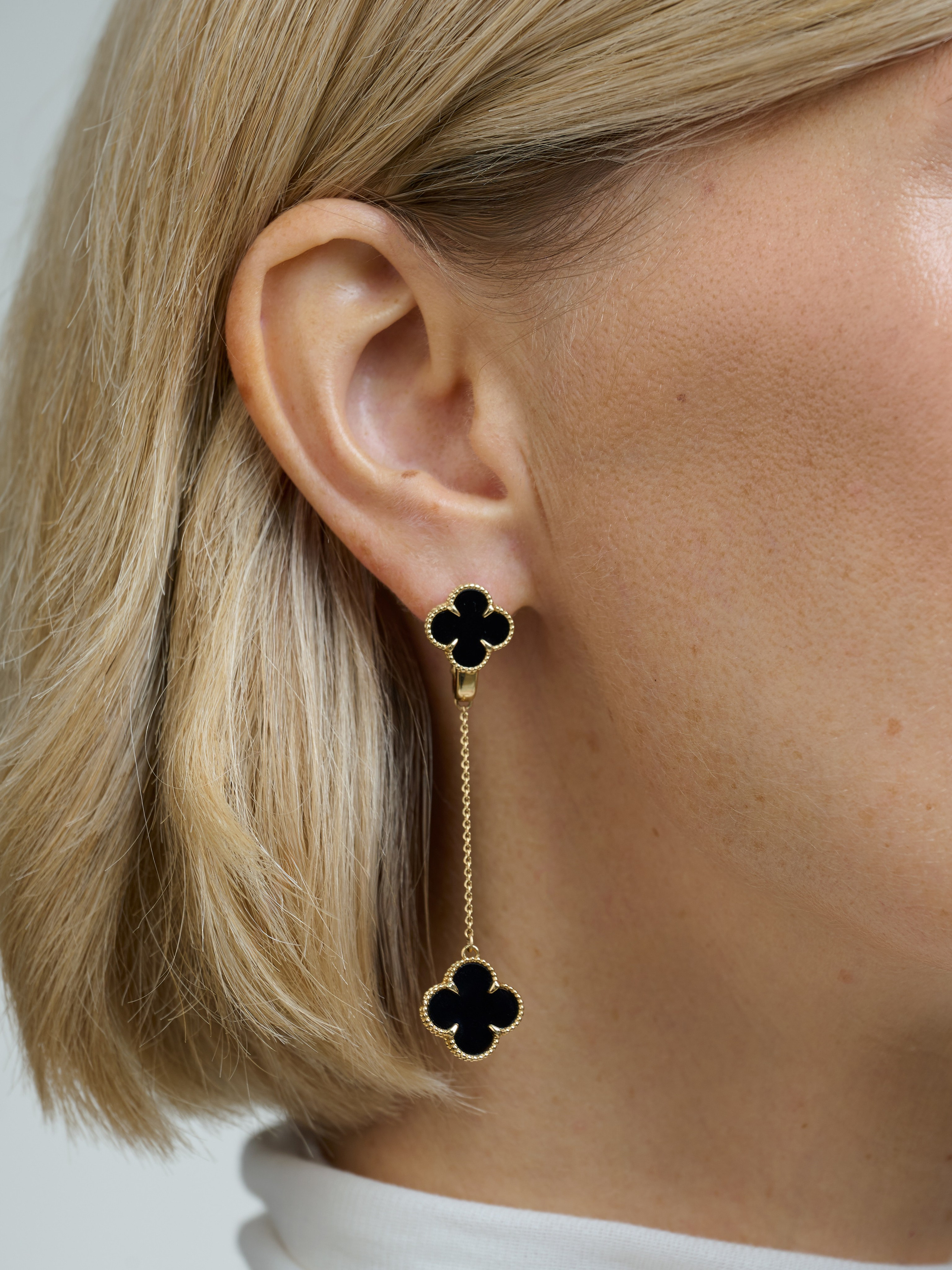 Каталог для бренда AllTime. Фотограф для брендов в Москве Ксения Чупрунова