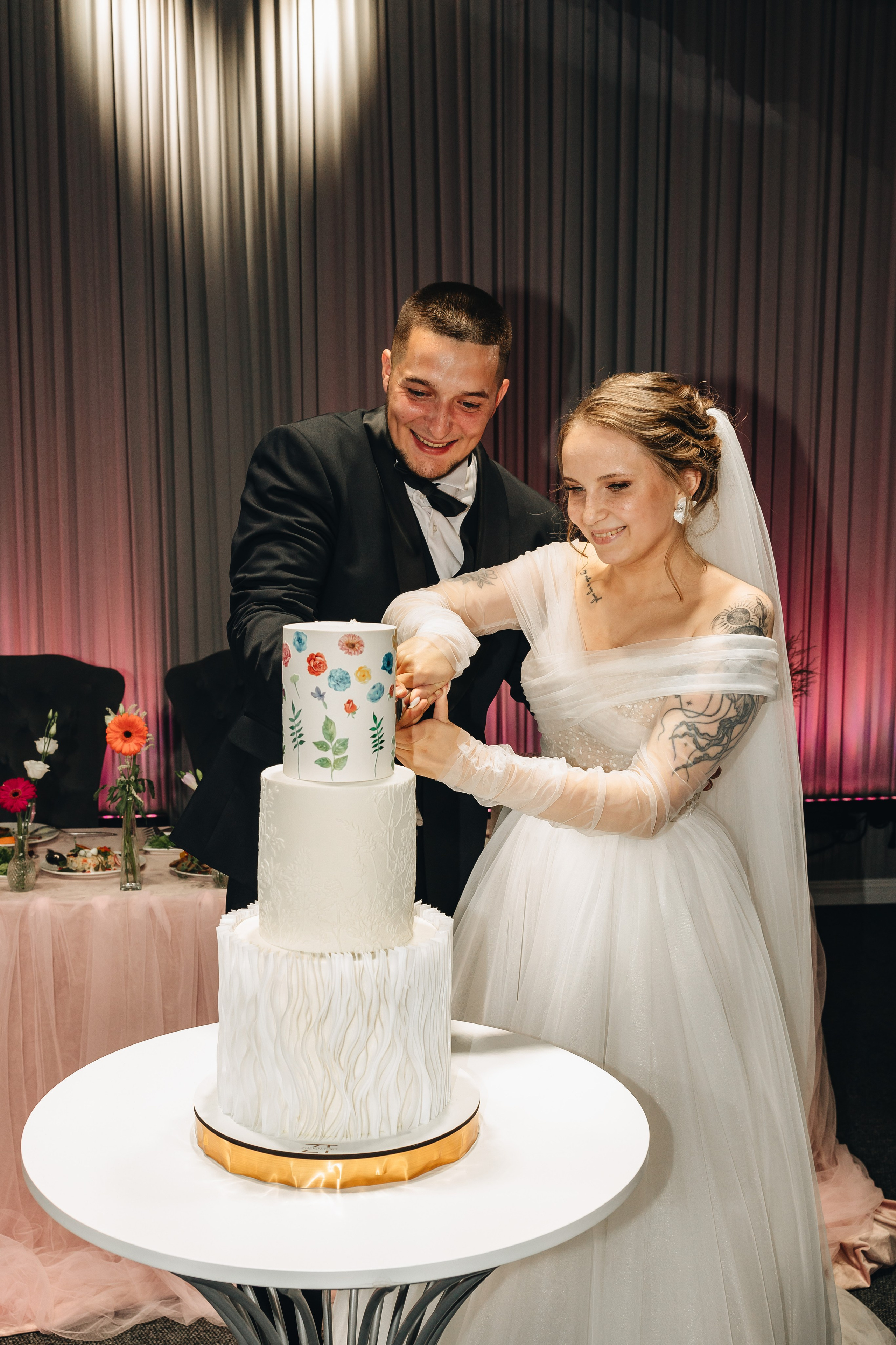 Олег и Виктория. Свадебный фотограф и видеограф — Сергей и Дарья