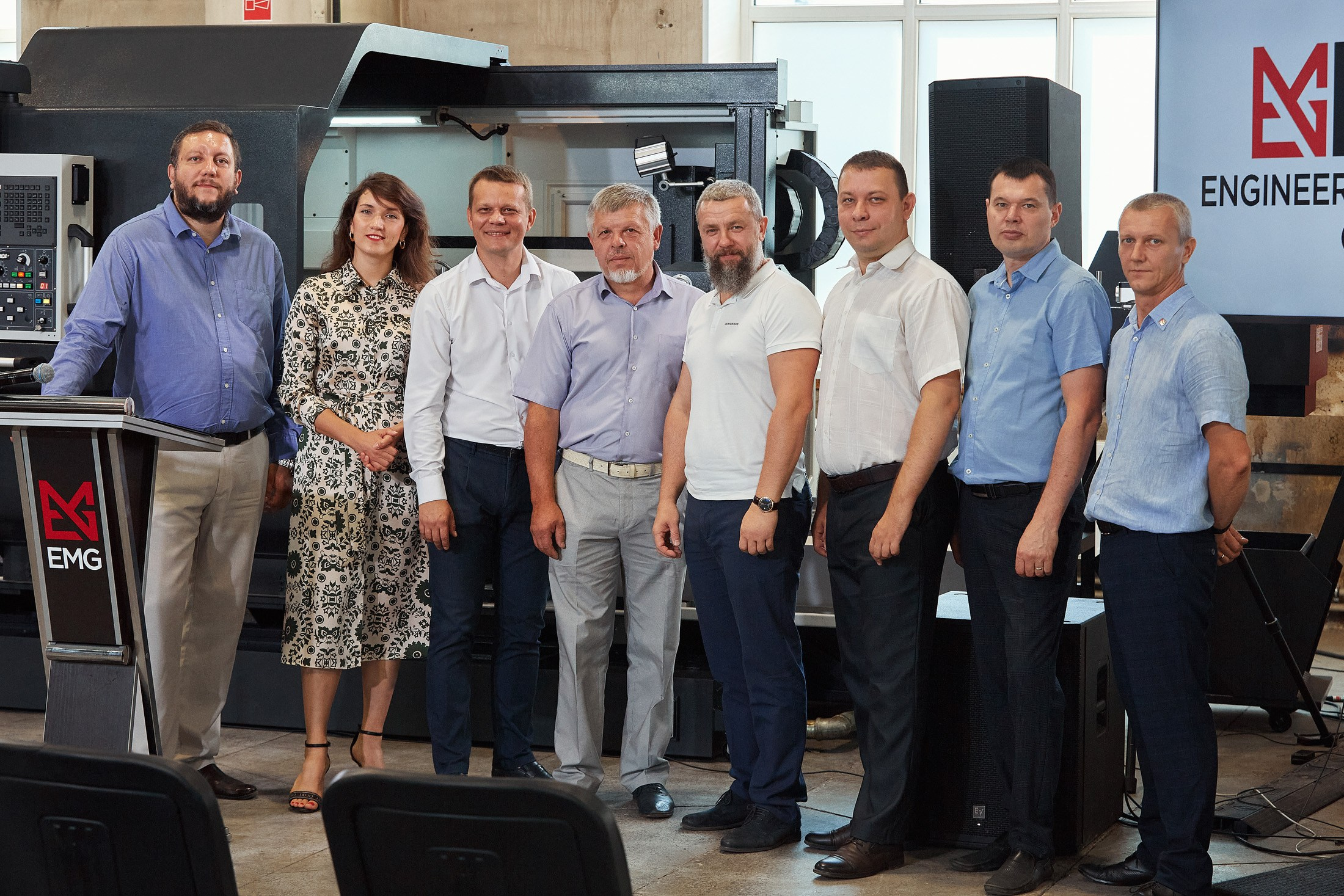 EMG / Международный форум / Презентация нового высокоточного станка. Антон Артюшин, портретный фотограф. Москва