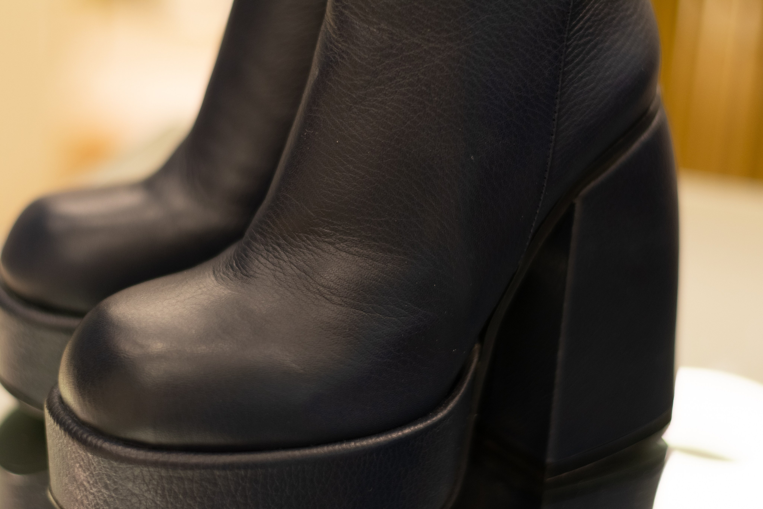 Для организаций. Предметная фотосессия для обувного магазина Capsula. Фотограф/видеограф Богдан Голованов