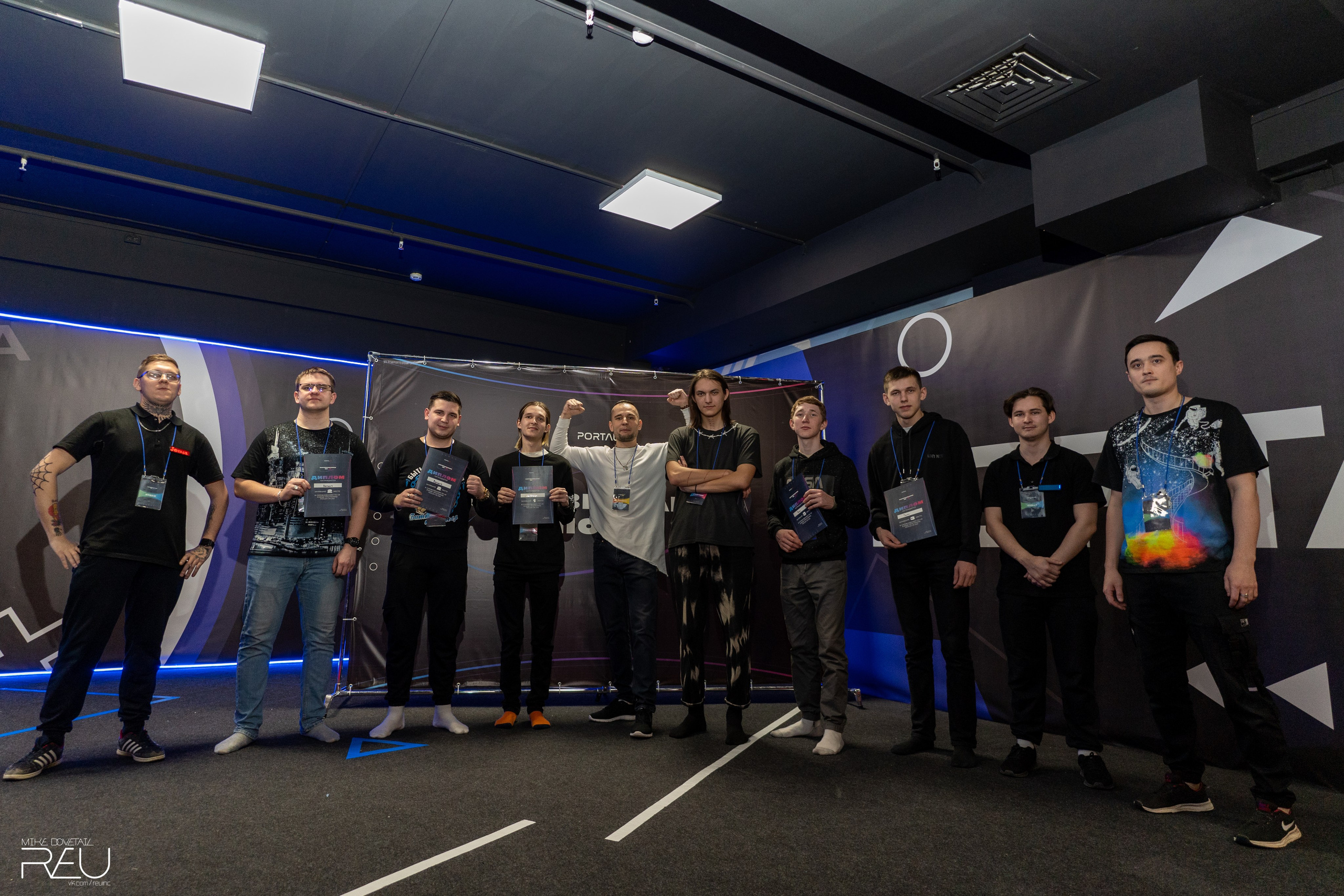 ТУРНИР ПО VR. Mike Dovetail | Портретный и репортажный фотограф