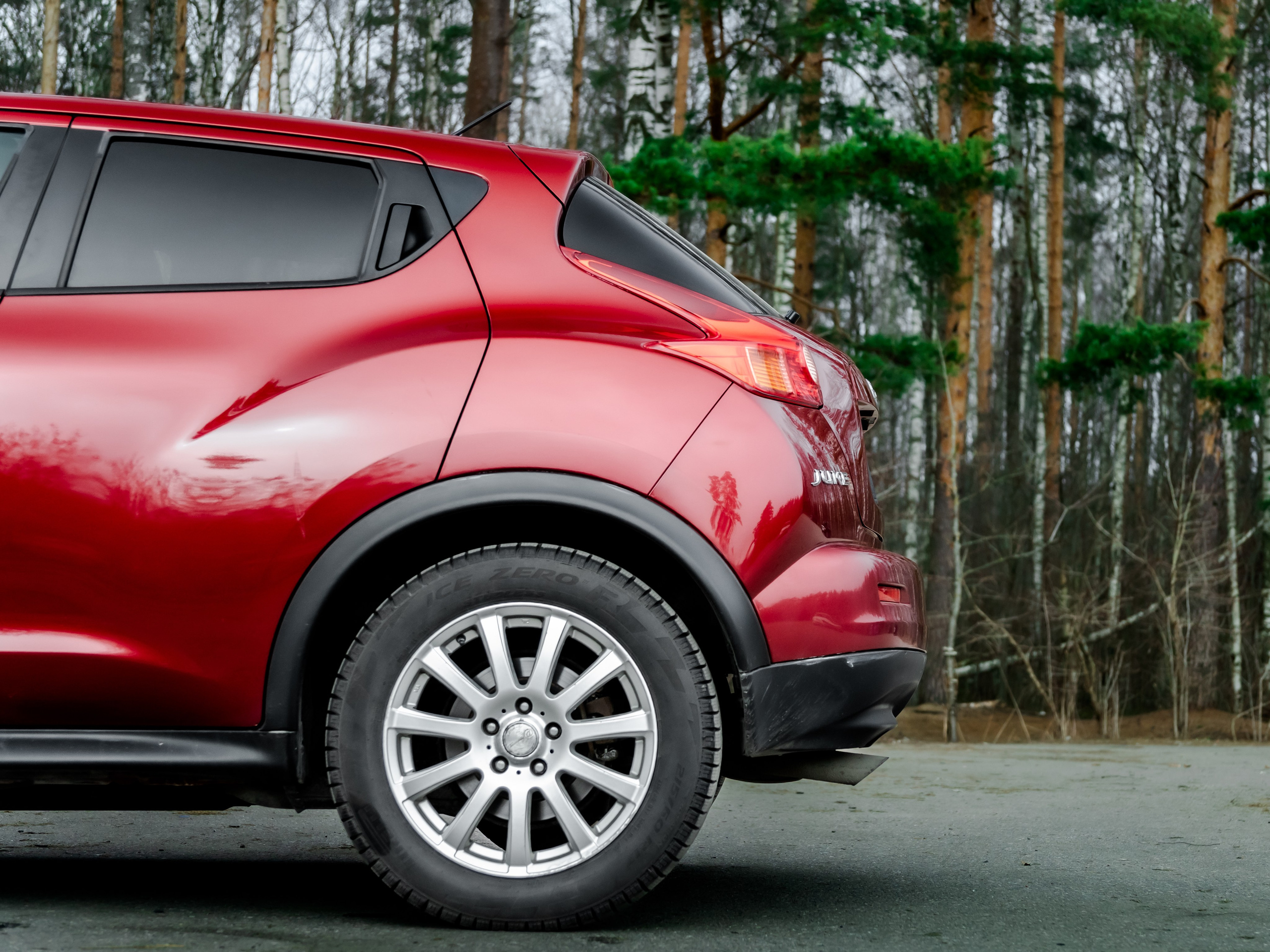 NISSAN JUKE JAPAN. Opasnophoto