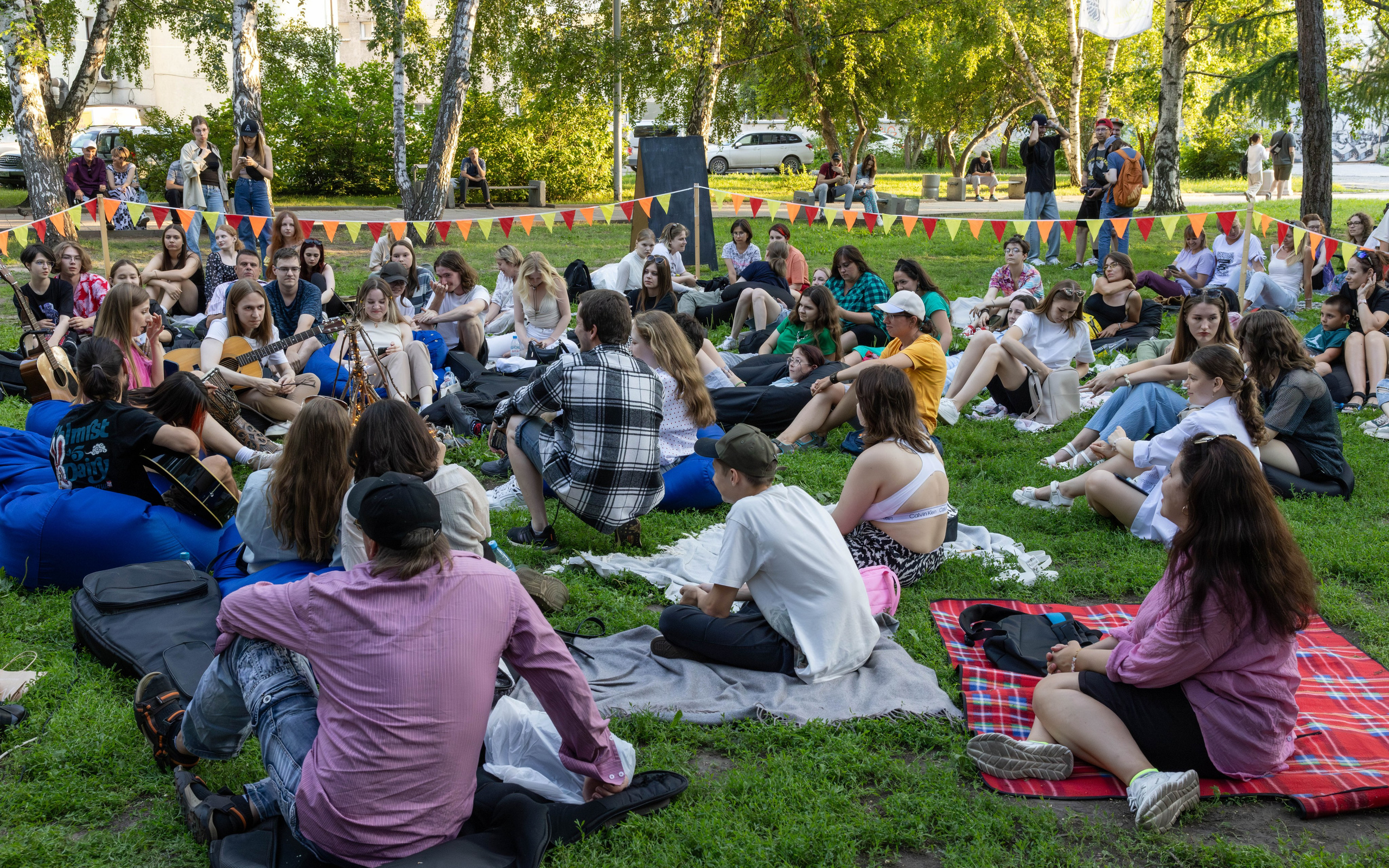 Гитарник на свежем воздухе. Bertran Ordo