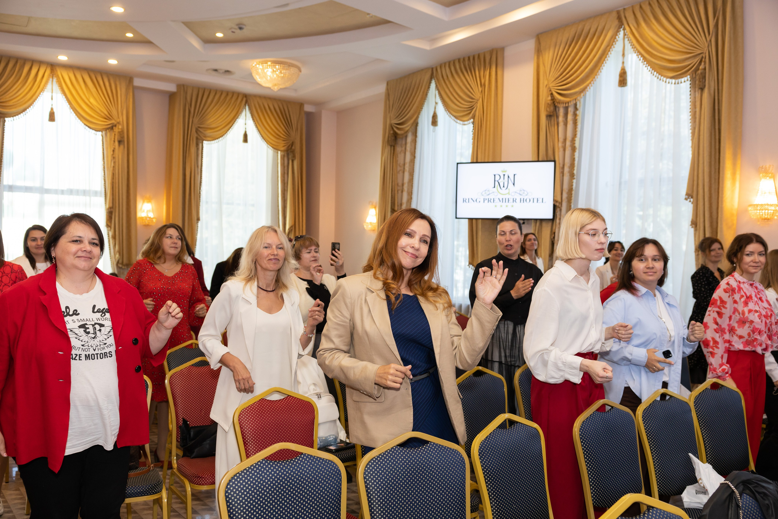 Форум Prоженщин 2025. Фотограф Ярославль Ольга Кирсанова