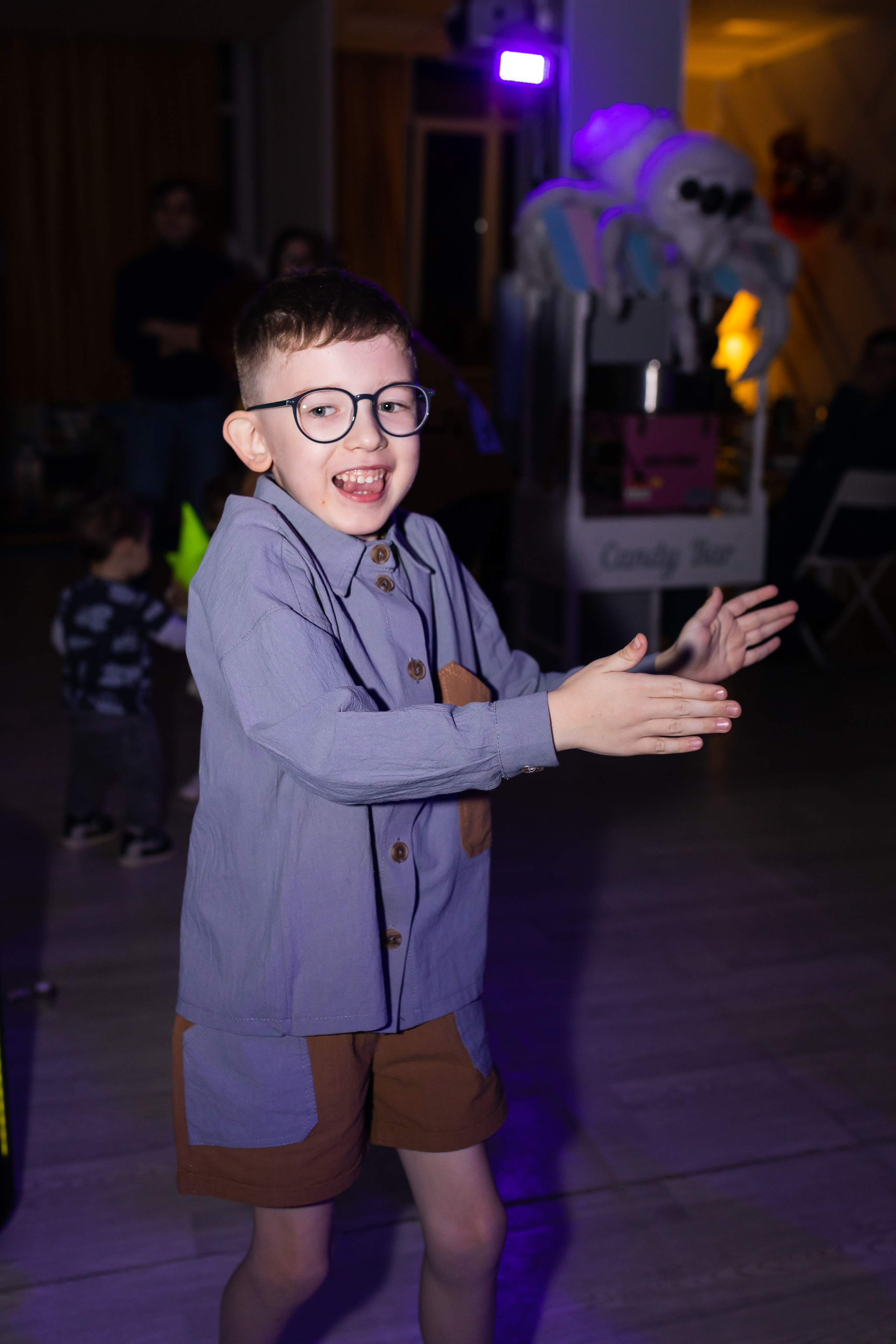 Неоновое День рождения. Семейный и детский фотограф в городе Подолск МО Крылова Ирина