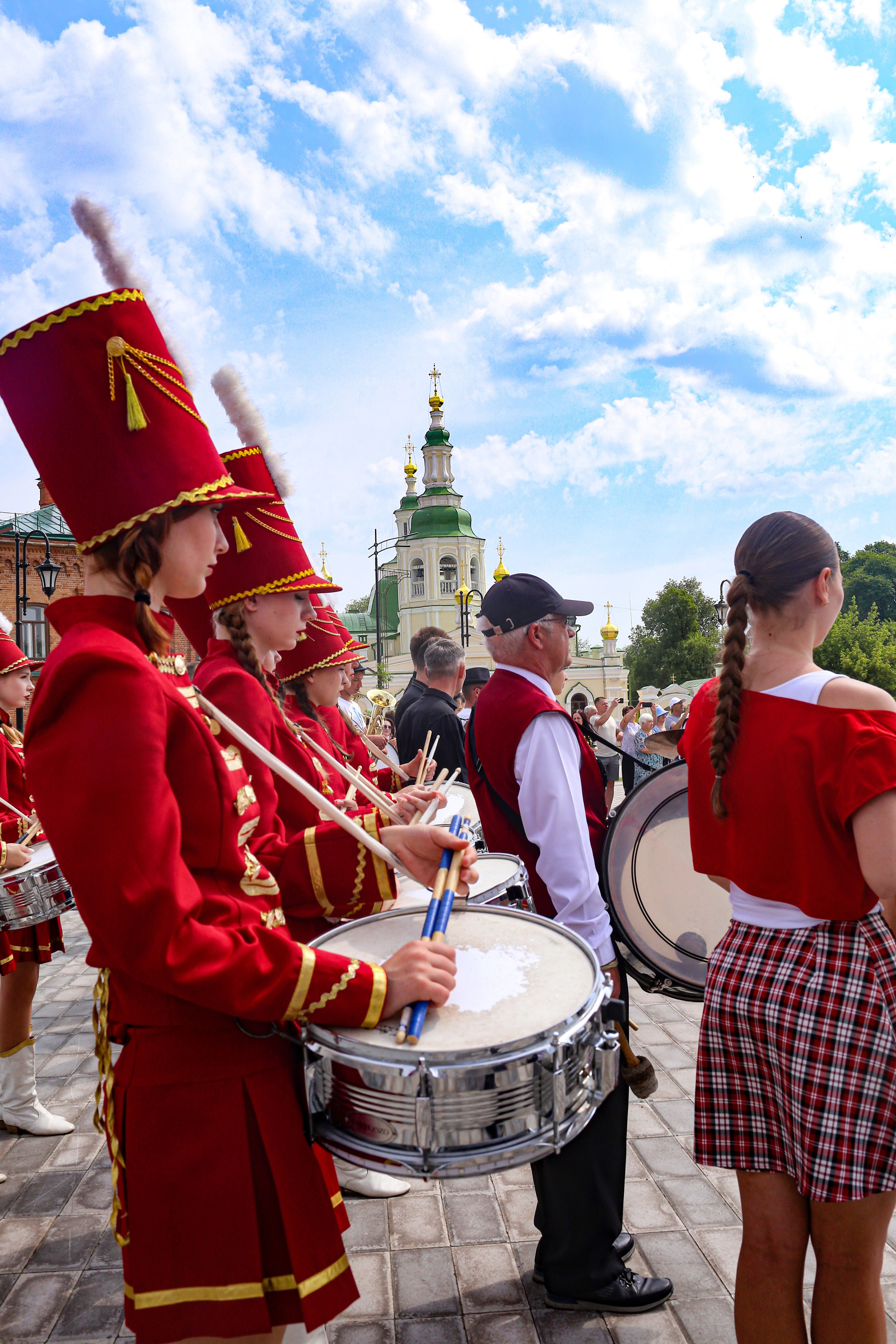 День России в Минусинске. Предметная фотография. Персональный сайт Сергея Ру. город Минусинск