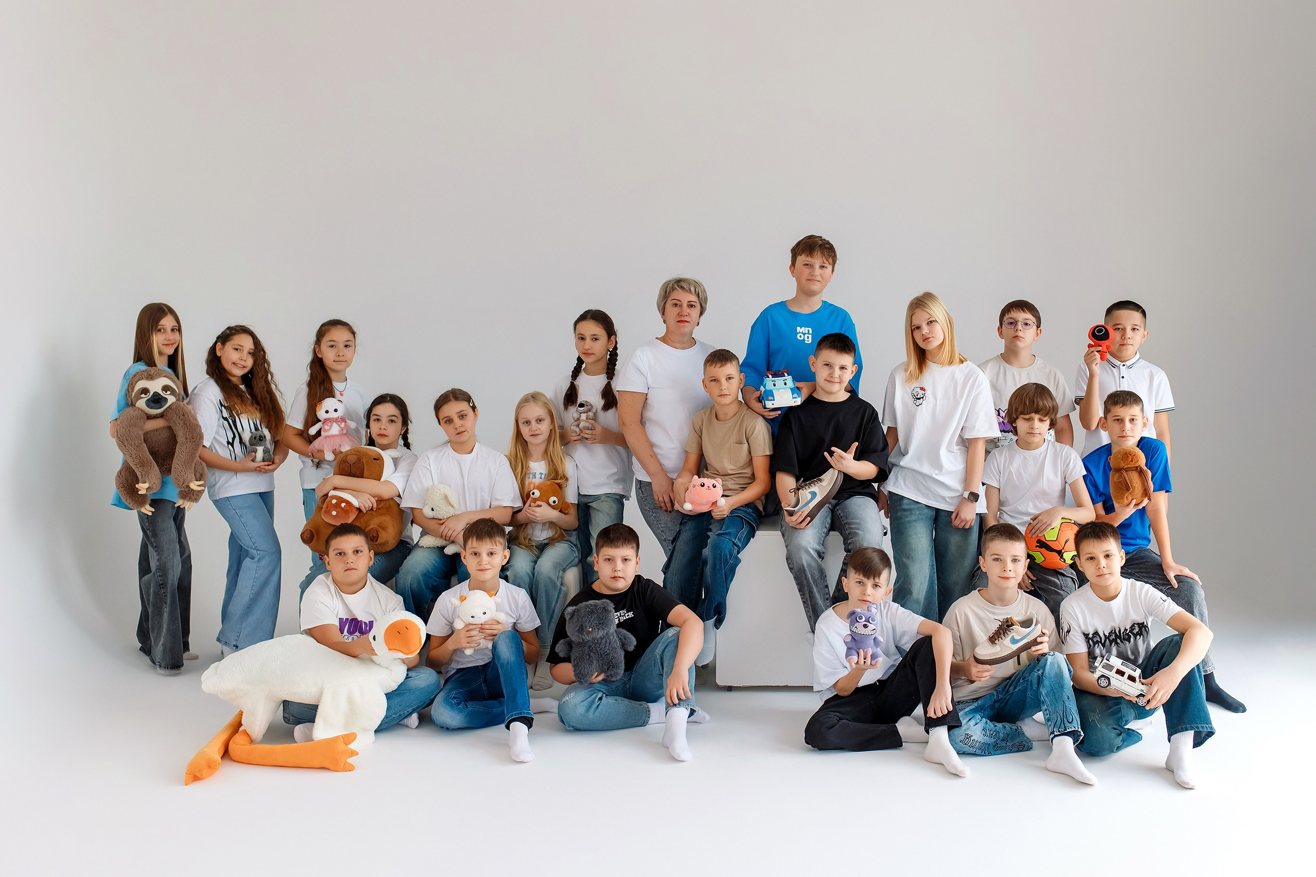 4 класс съемка в фотостудии. Фотограф Любовь Корниенко, Примоский край