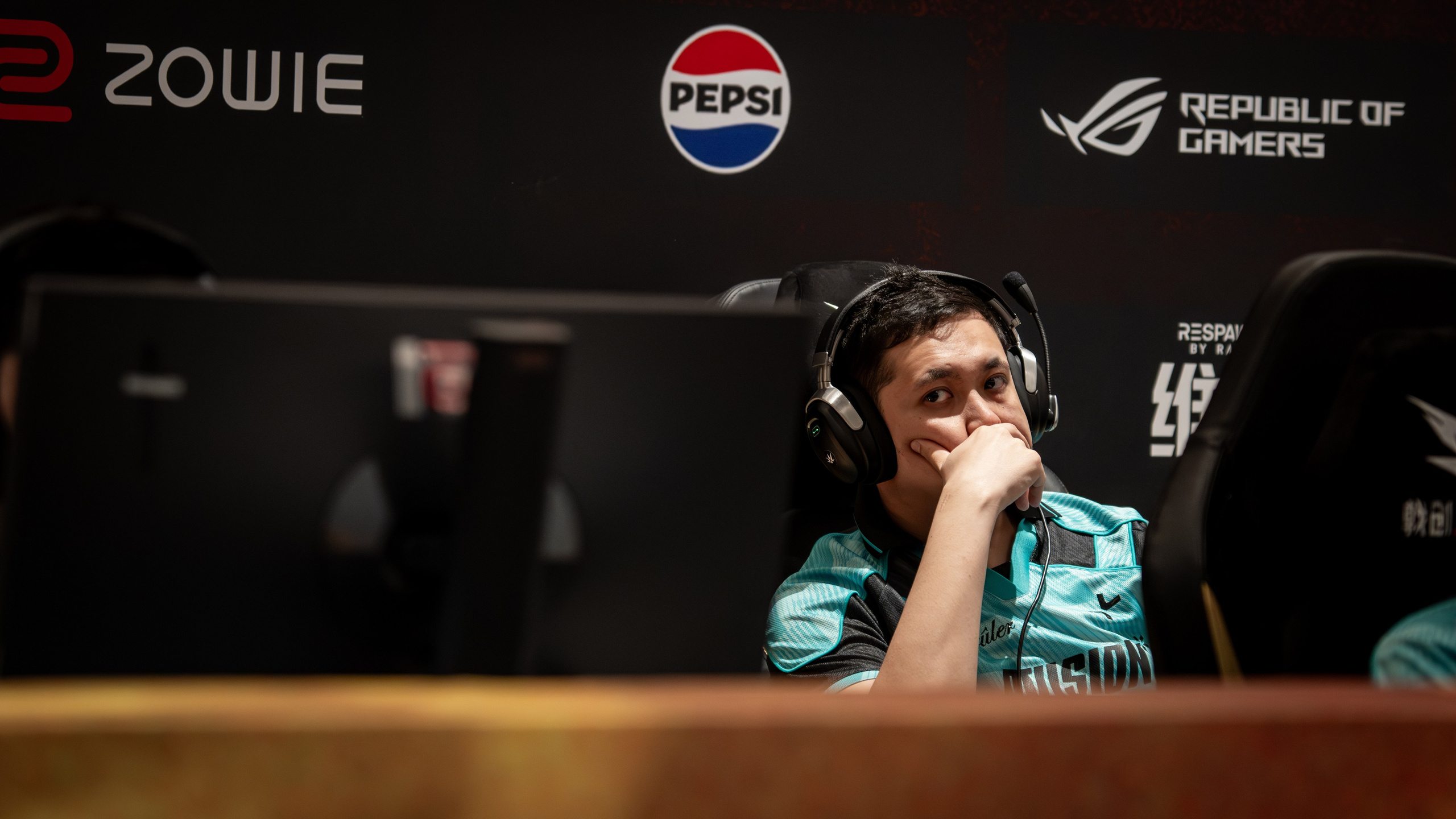 ESPORTS. Photographer Viktoriia “FENSELIYA”