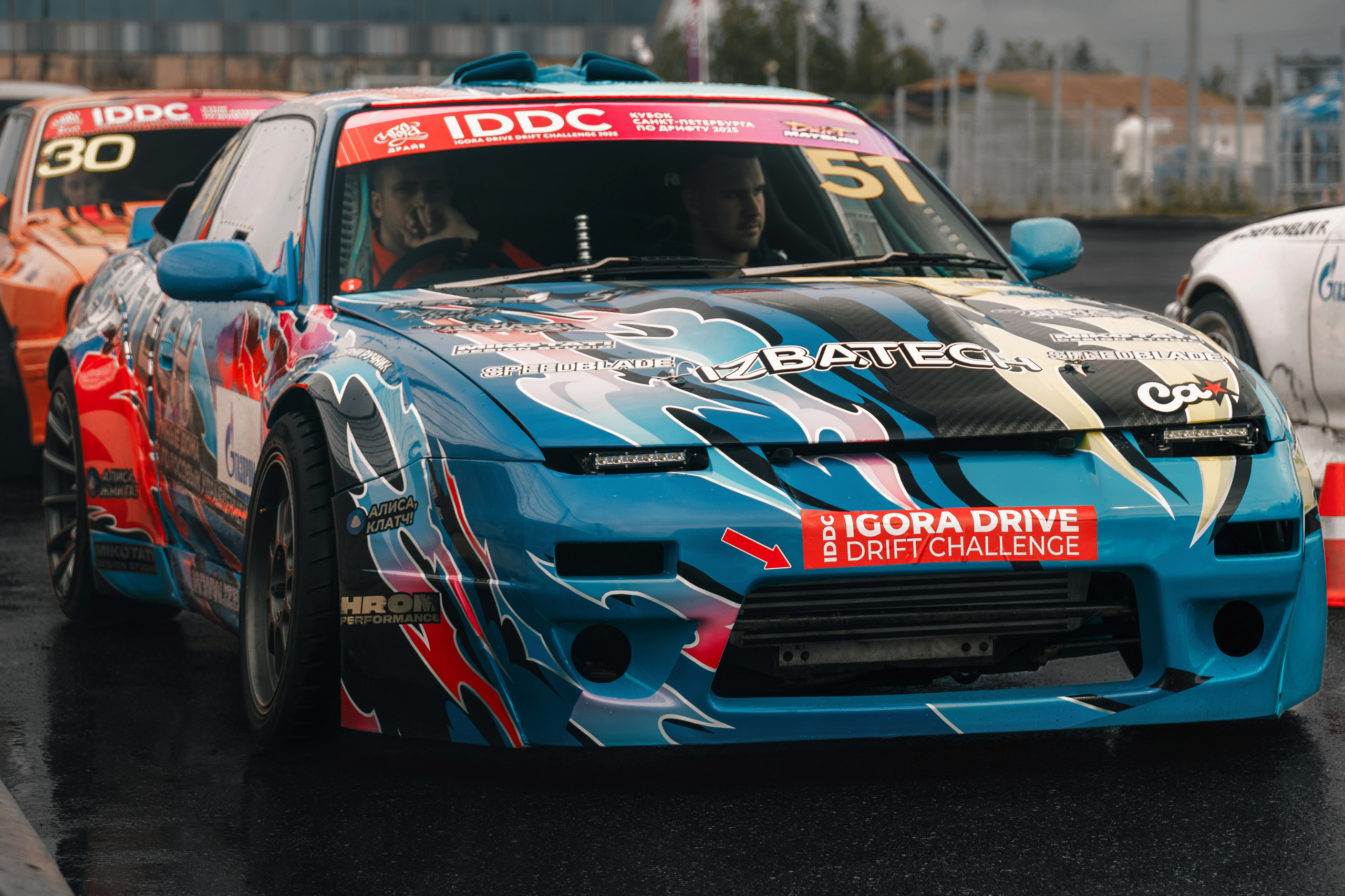 IDDC Этап 2: Бетонный Колизей и блогеры в деле