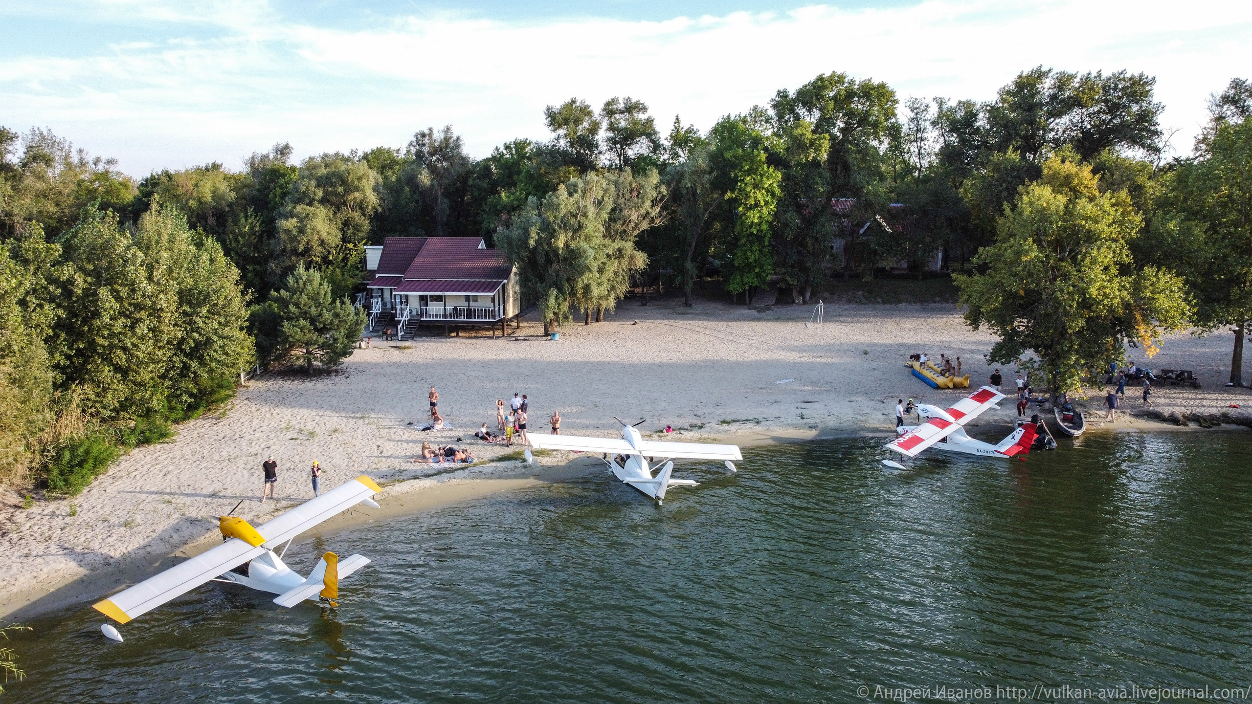 Волгодонск аэр. Потапов слёт «Небо для всех» (2021 г.). Фотоальбом показывающий увлекательный мир авиации и мир медведей Андрея Иванова